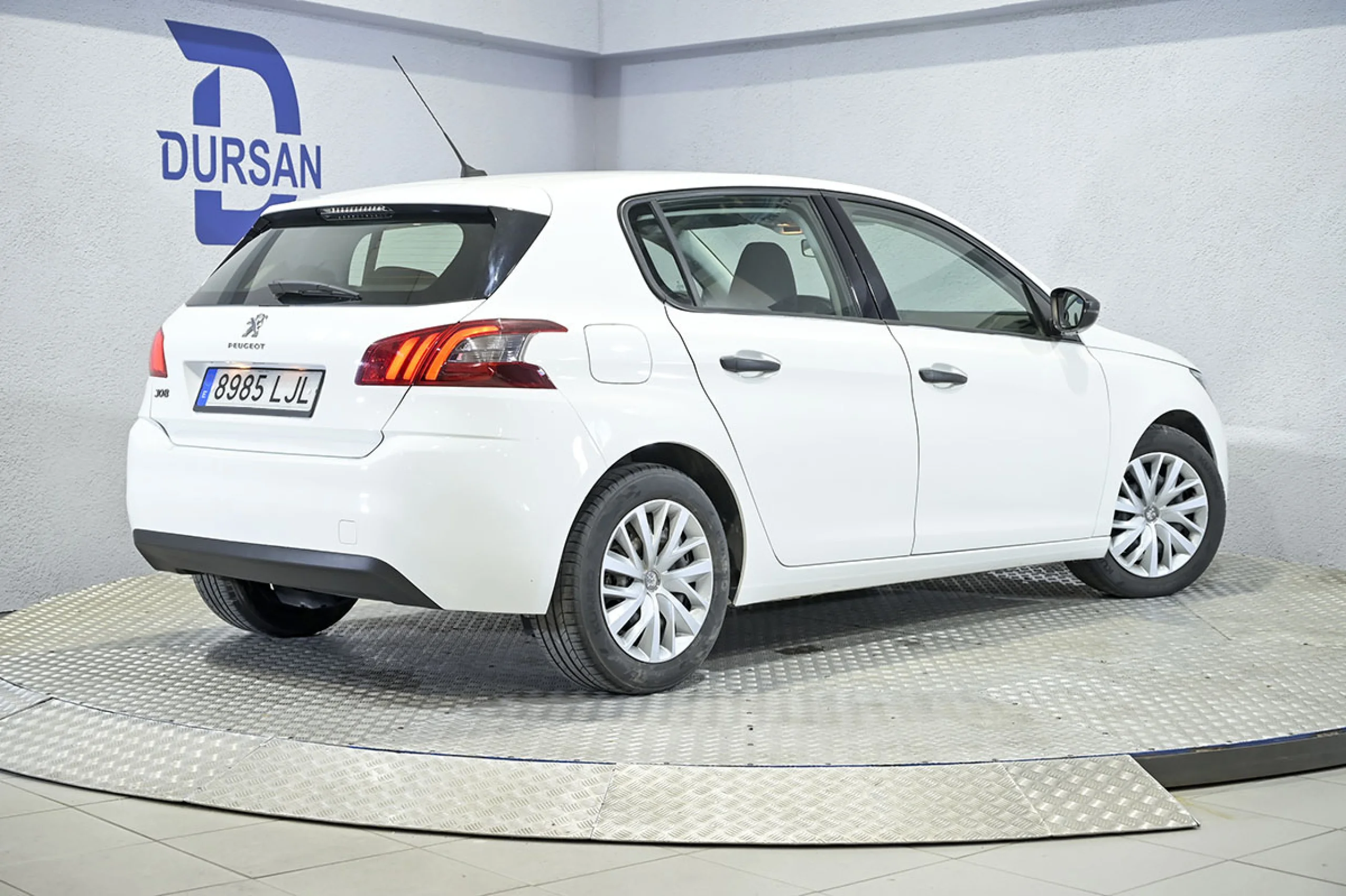 Peugeot 308 5P Active BlueHDi 100 SS - Foto 5