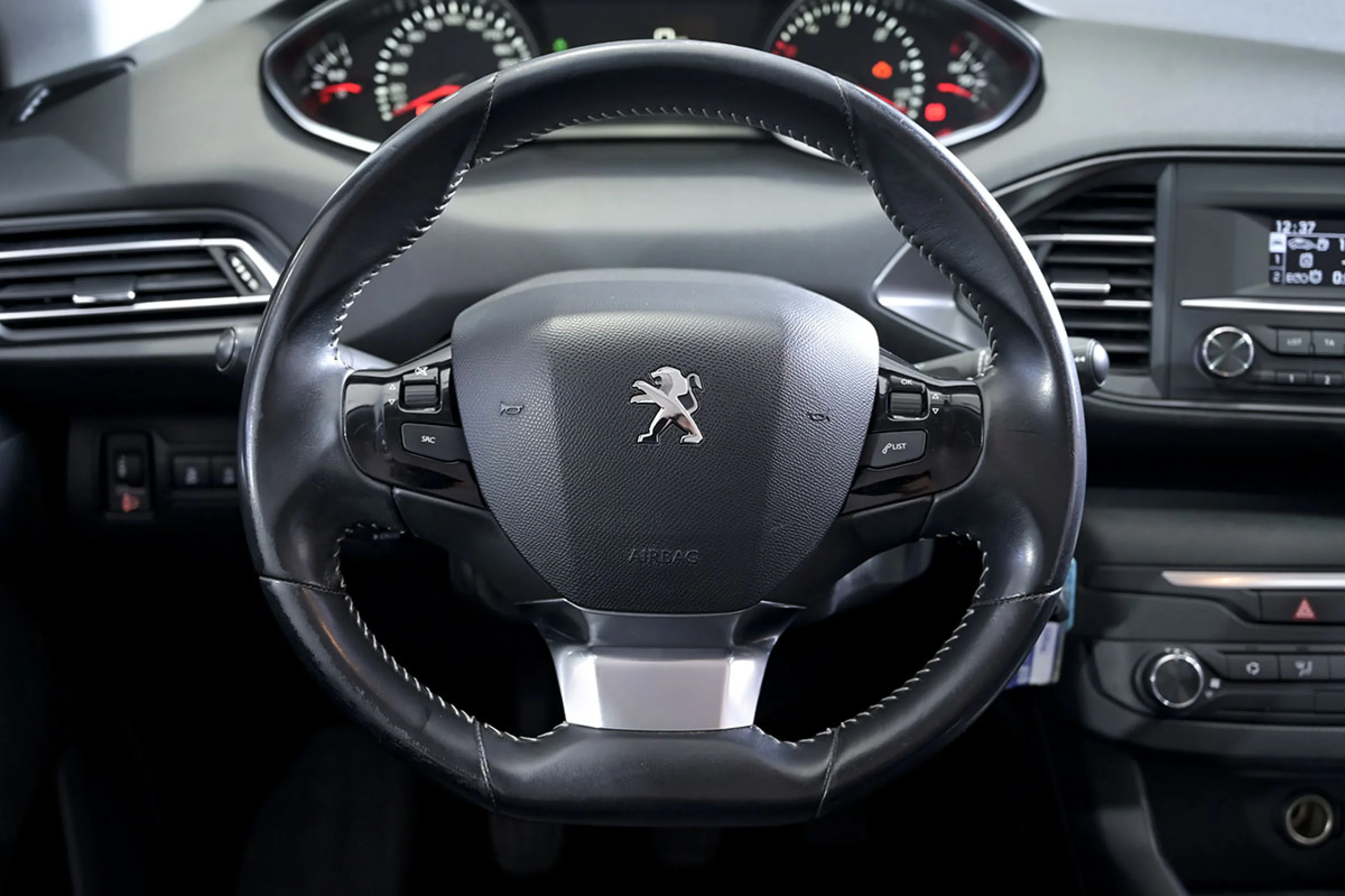 Peugeot 308 5P Active BlueHDi 100 SS - Foto 23
