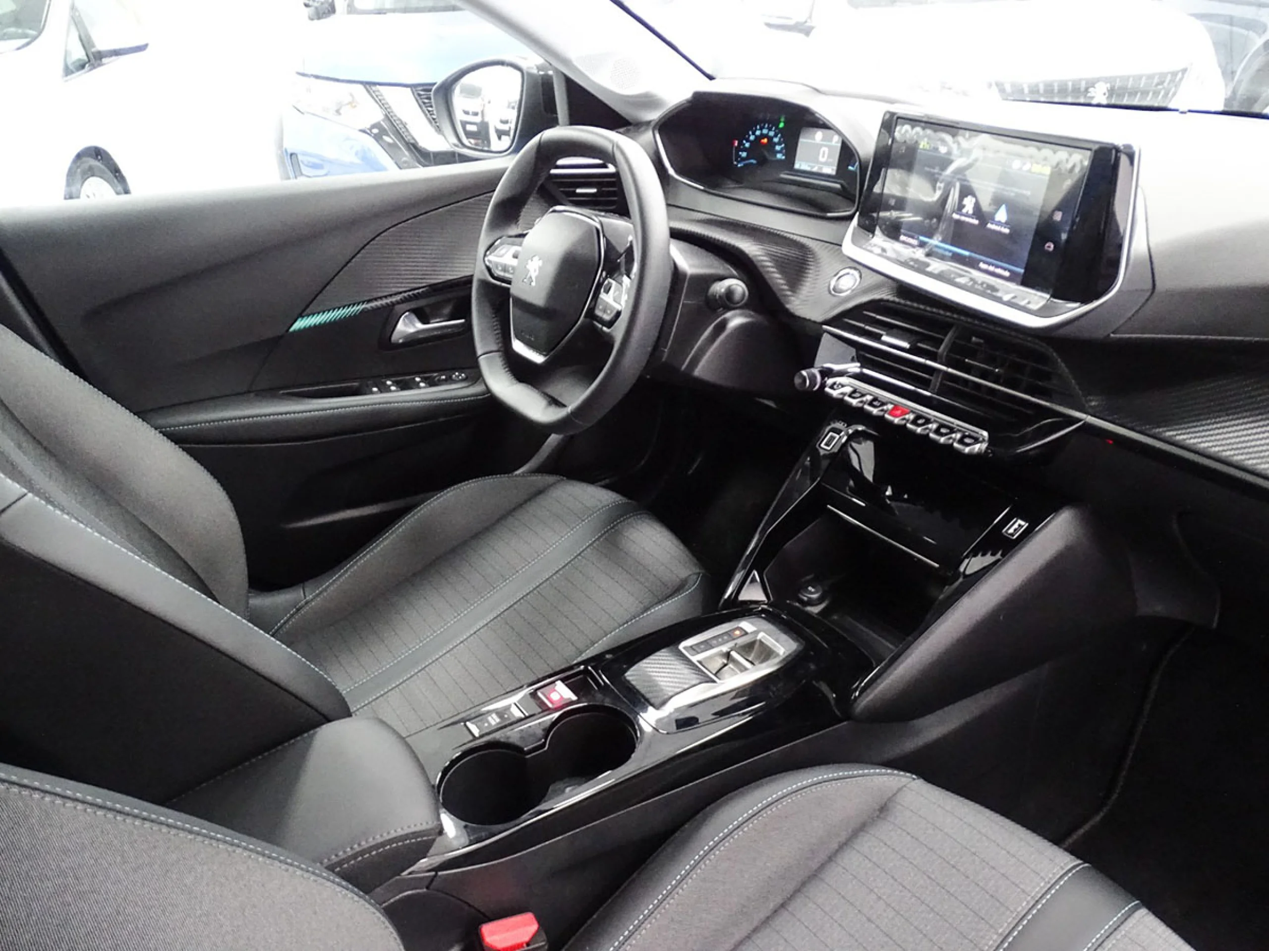 Peugeot 208 e-208 Allure Electrico 136 100 Kw - Foto 9