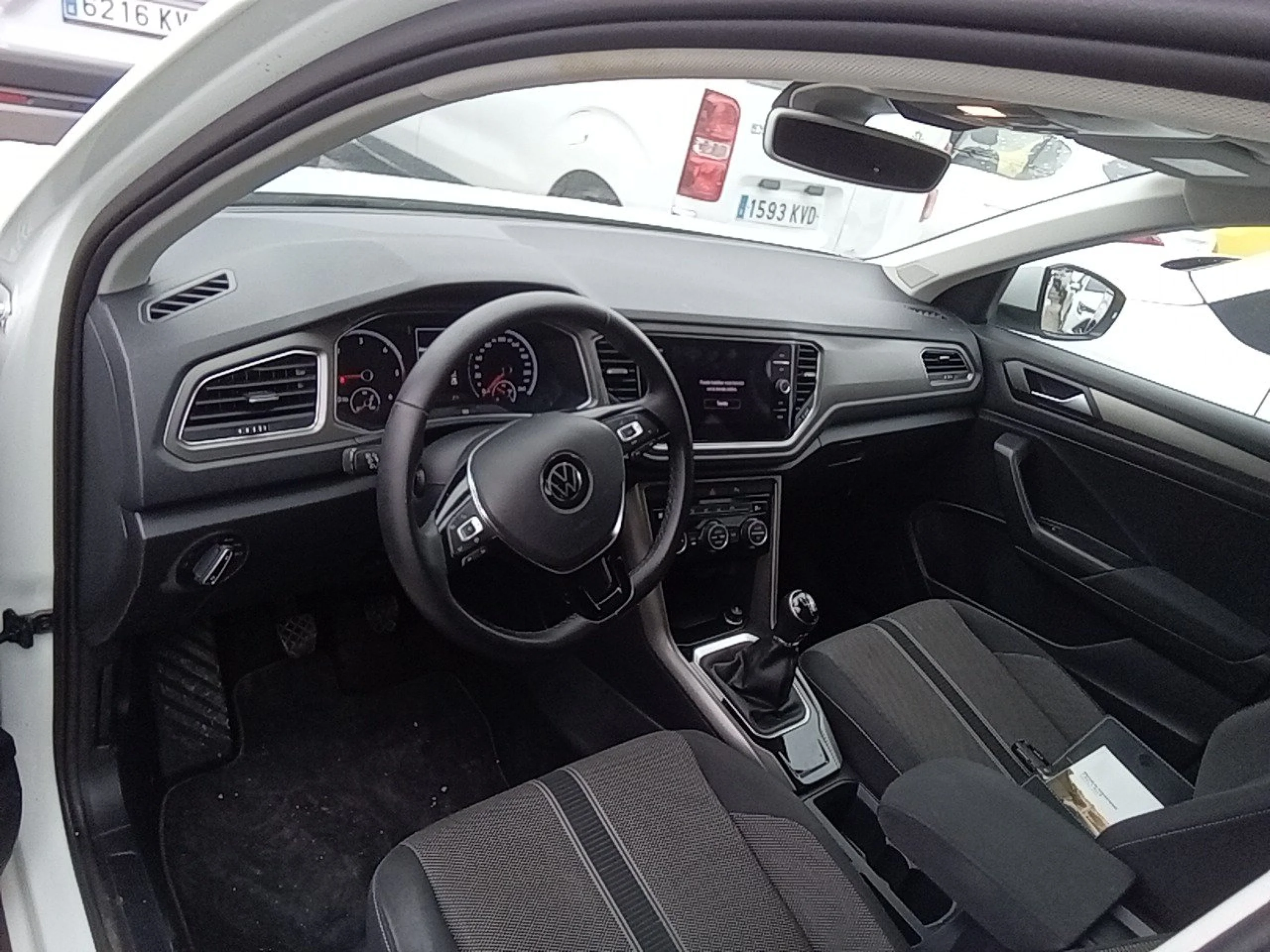 Volkswagen T-Roc Advance 1.6 TDI 85kW (115CV) - Foto 7