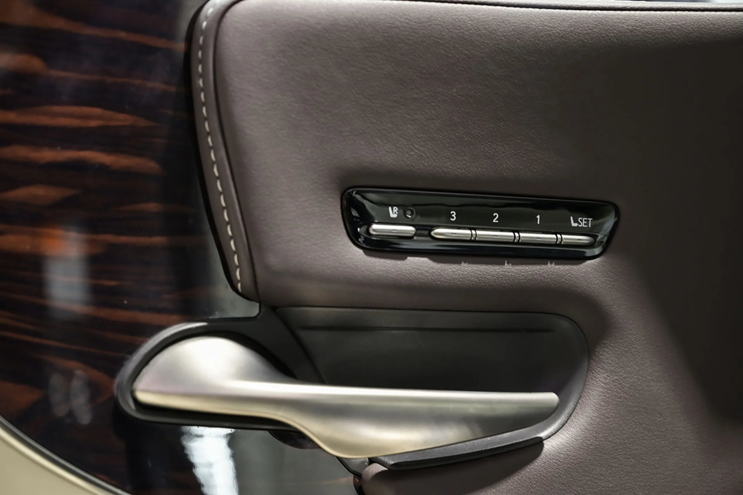 Lexus LS 500h Luxury Art Wood LWhite - Foto 27