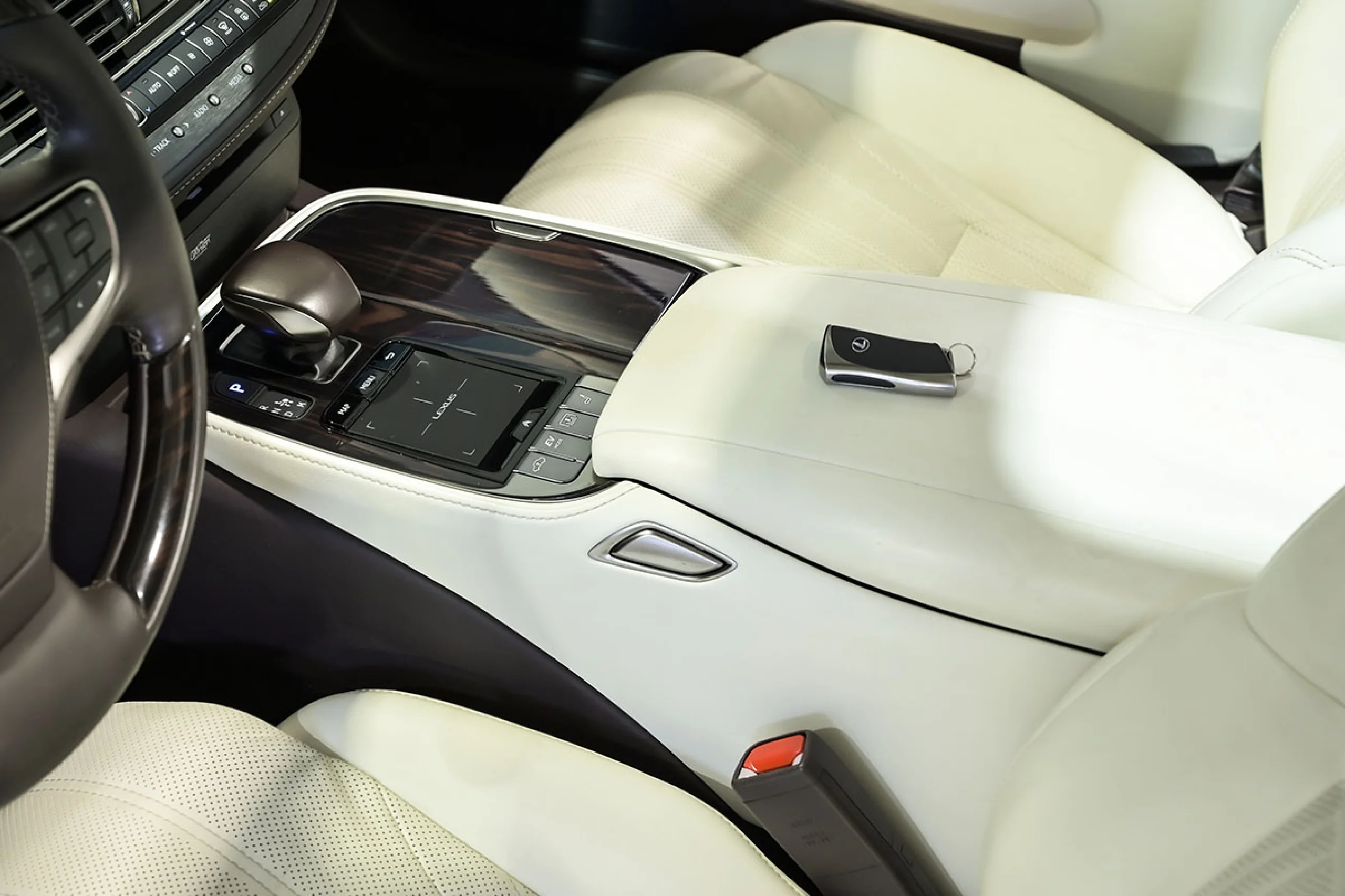 Lexus LS 500h Luxury Art Wood LWhite - Foto 60