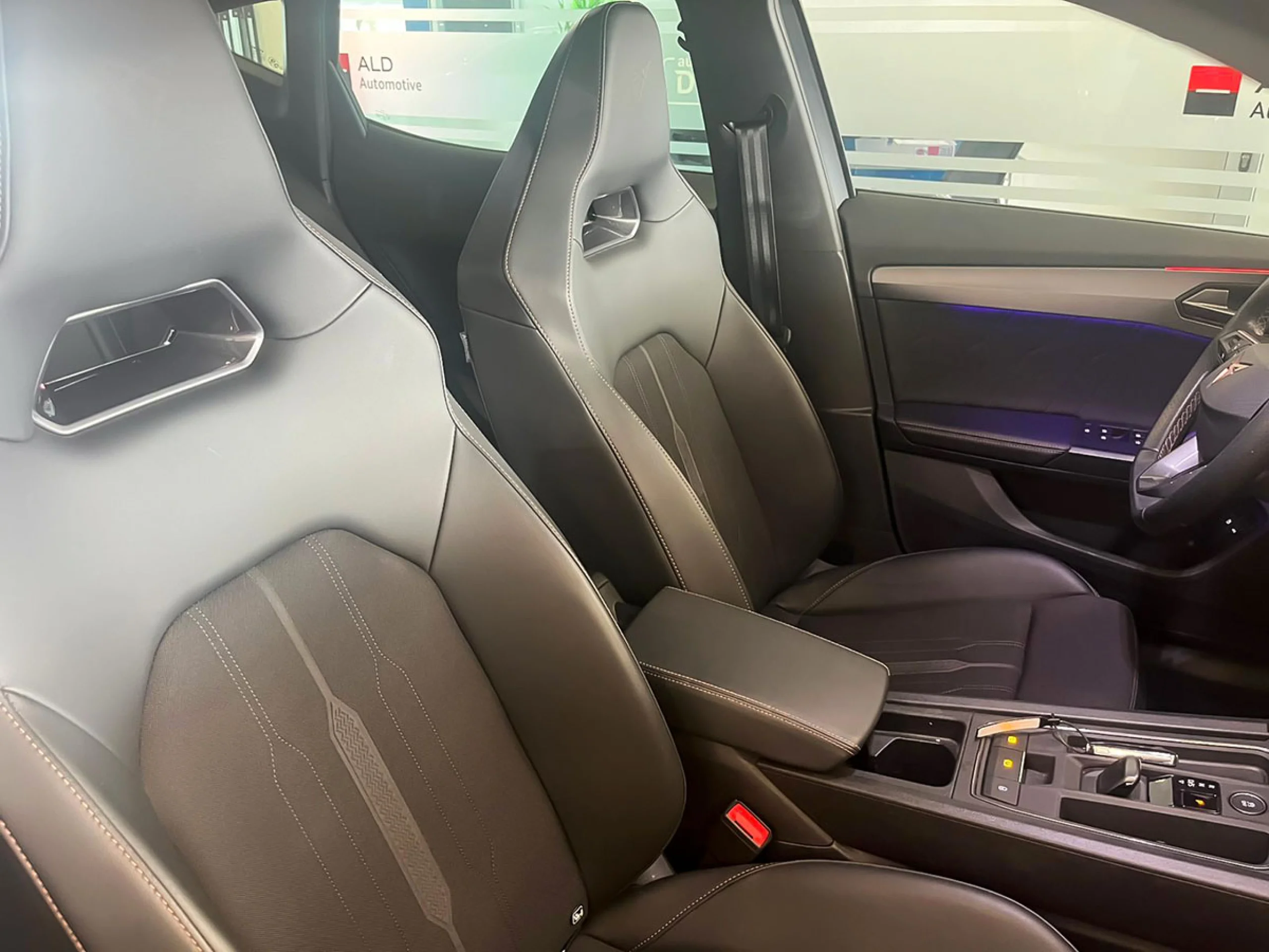 CUPRA Formentor 1.4 eHybrid 180kW 245 CV VZ DSG - Foto 26