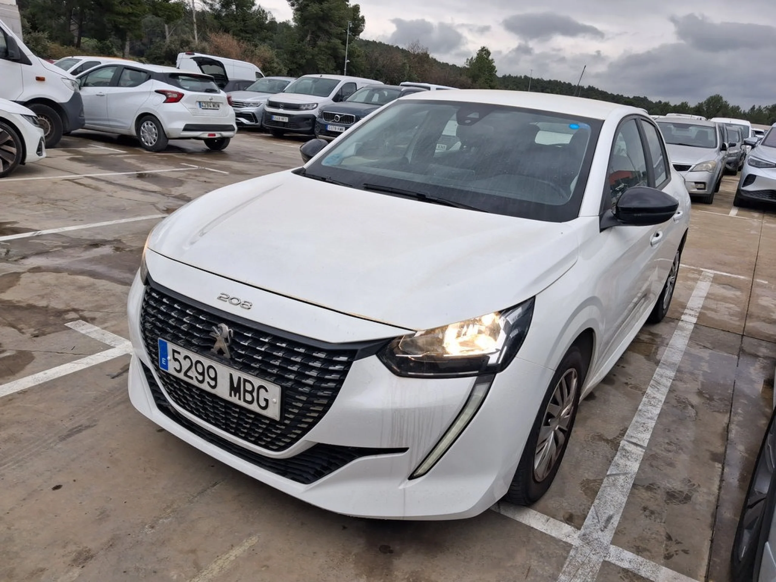 Peugeot 208 BlueHDi 73kW (100CV) Active - Foto 1
