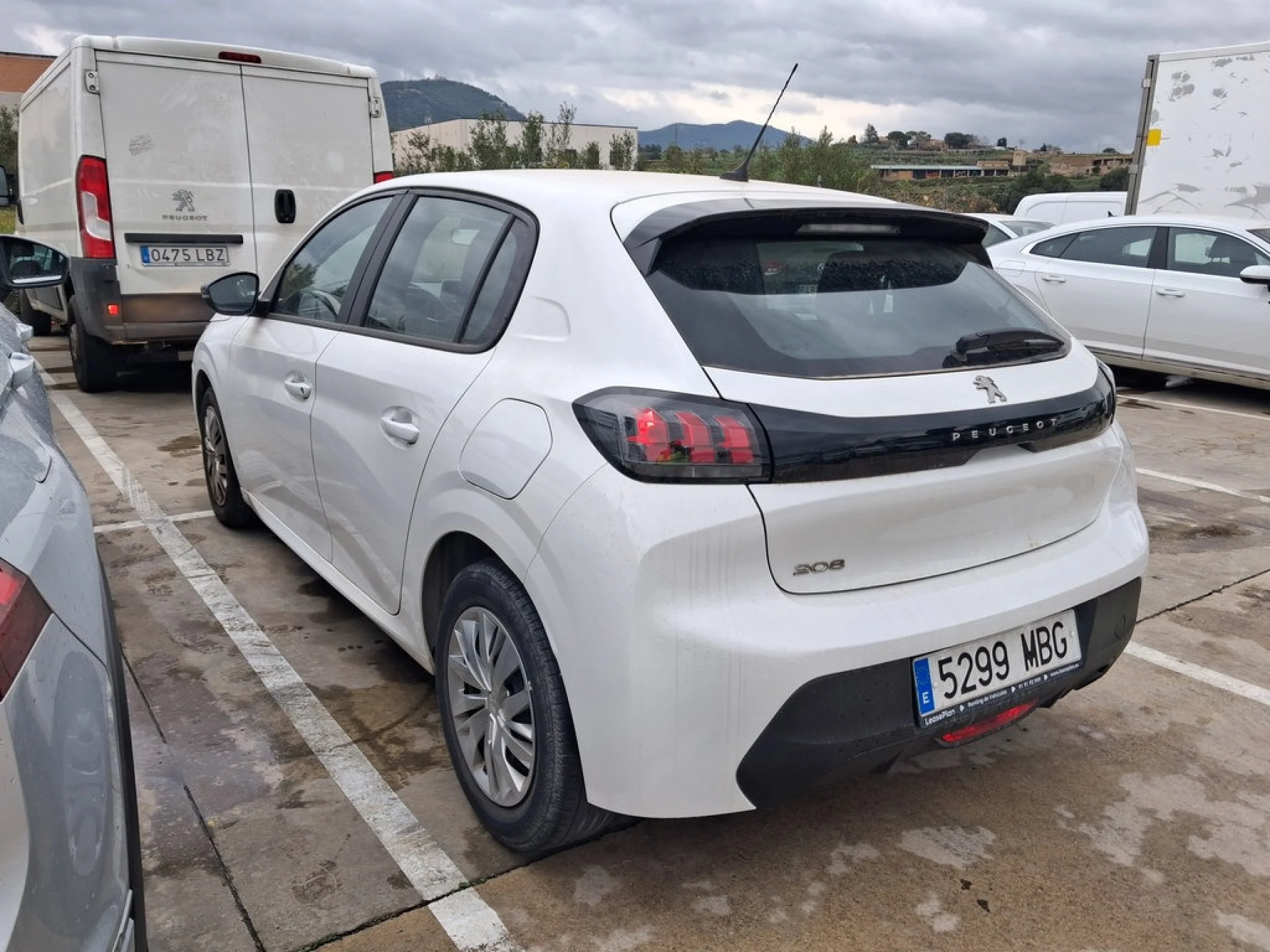 Peugeot 208 BlueHDi 73kW (100CV) Active - Foto 6