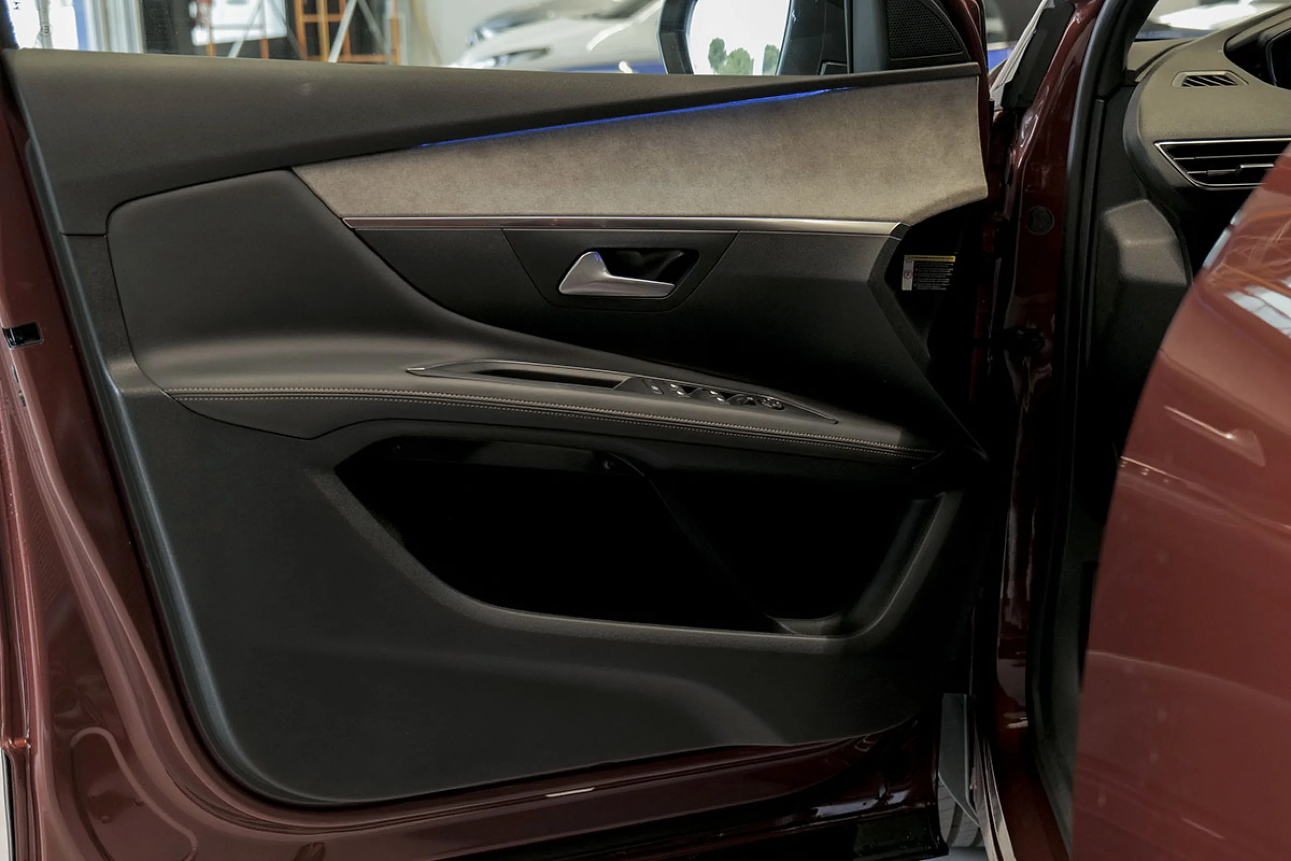 Peugeot 3008 2.0 BlueHDi 133kW 180CV SS GT EAT8 - Foto 21