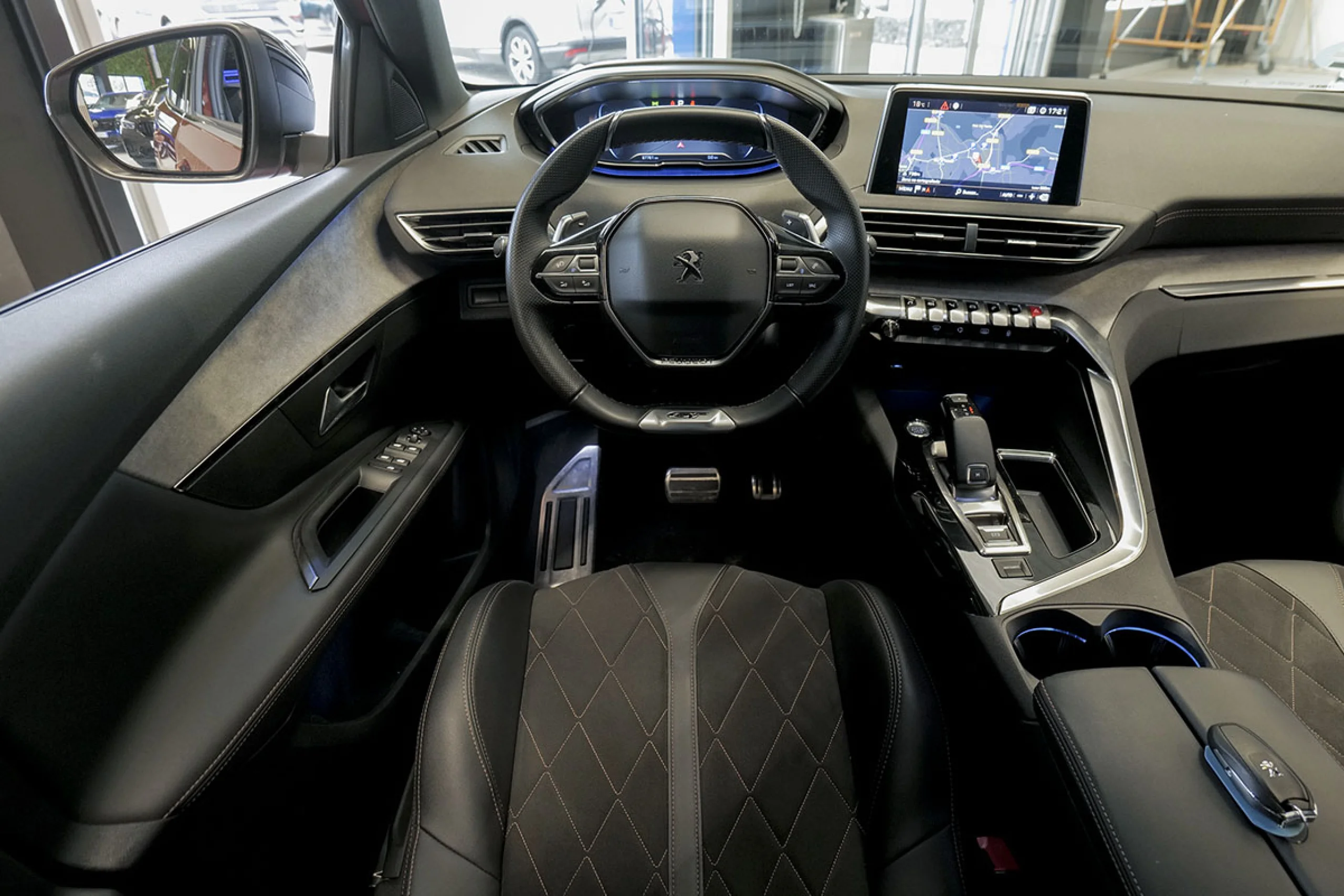 Peugeot 3008 2.0 BlueHDi 133kW 180CV SS GT EAT8 - Foto 34