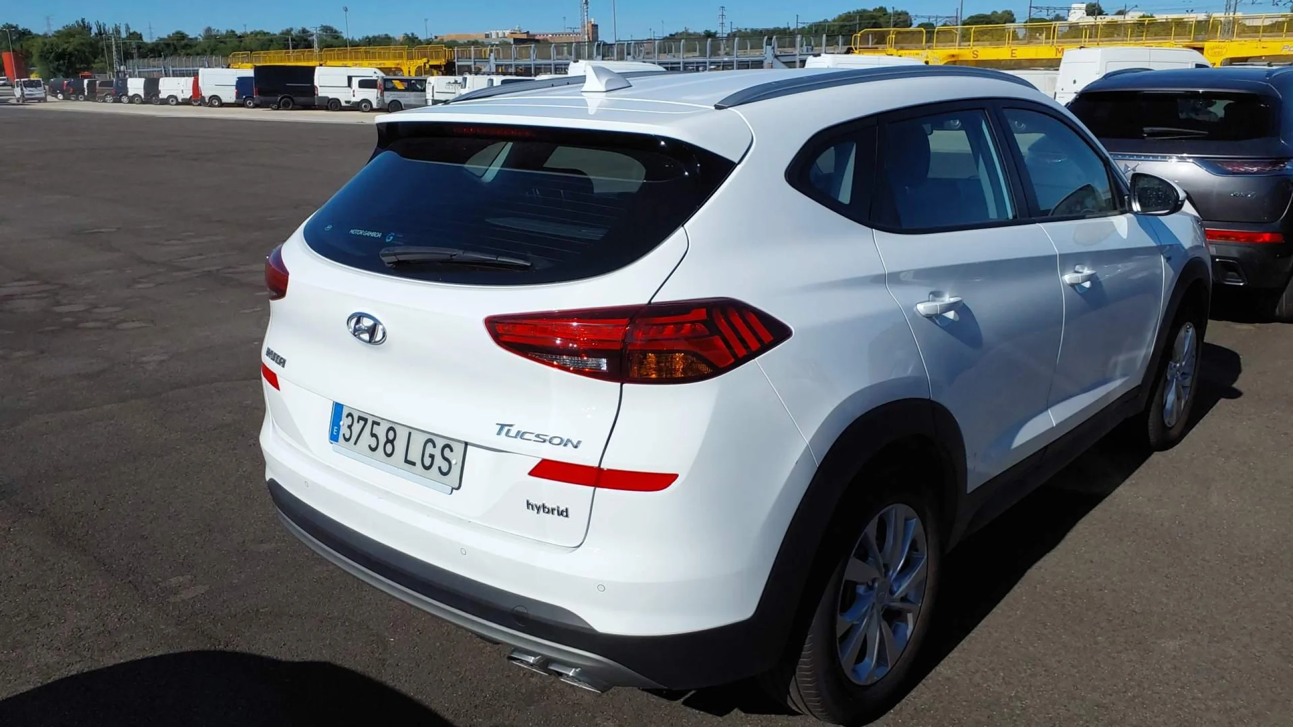 Hyundai Tucson 1.6 CRDI 85kW (116CV) 48V SLE 4X2 - Foto 3