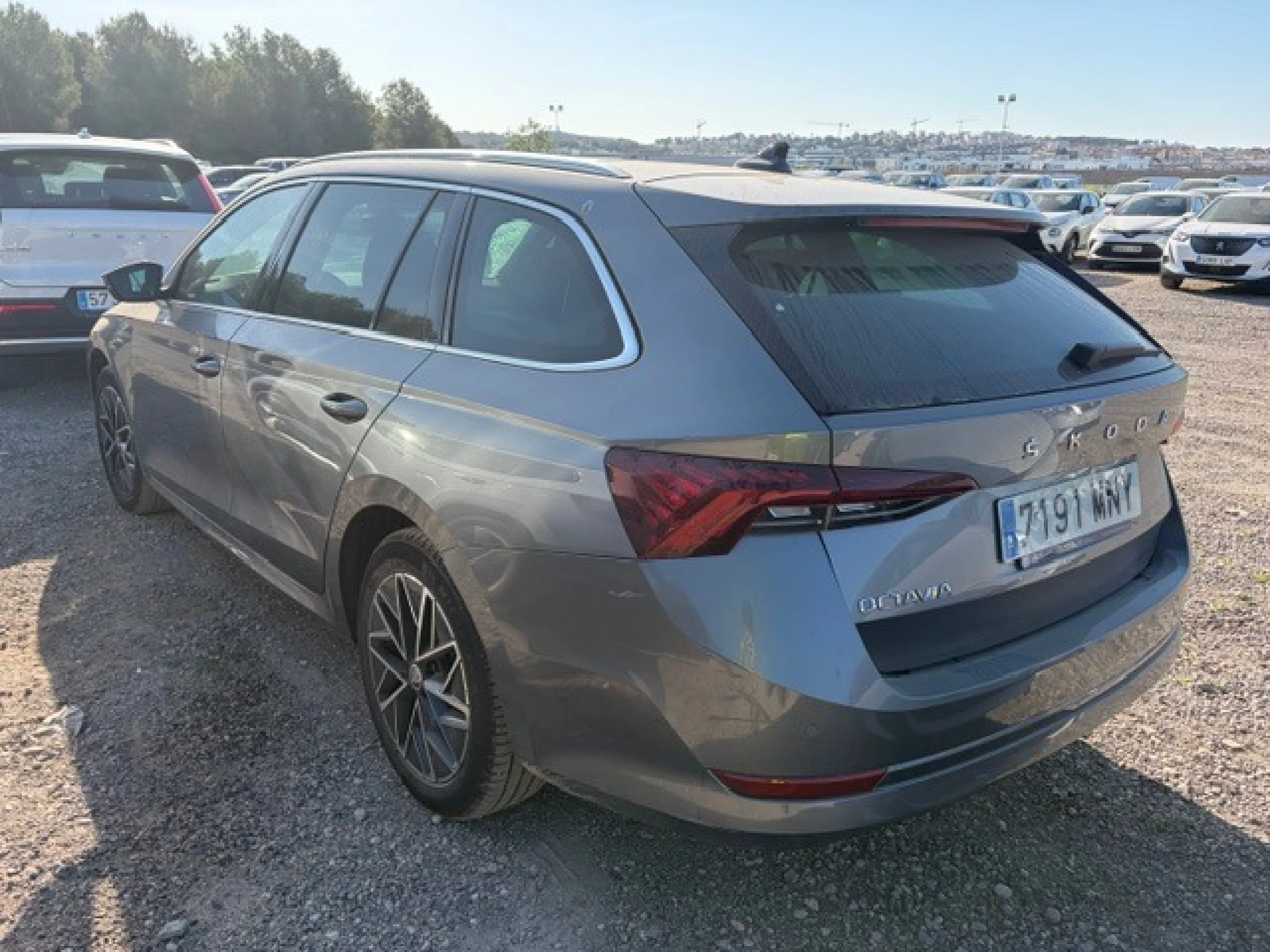 Skoda Octavia Combi 2.0 TDI 110kW(150CV) DSG Selection - Foto 6