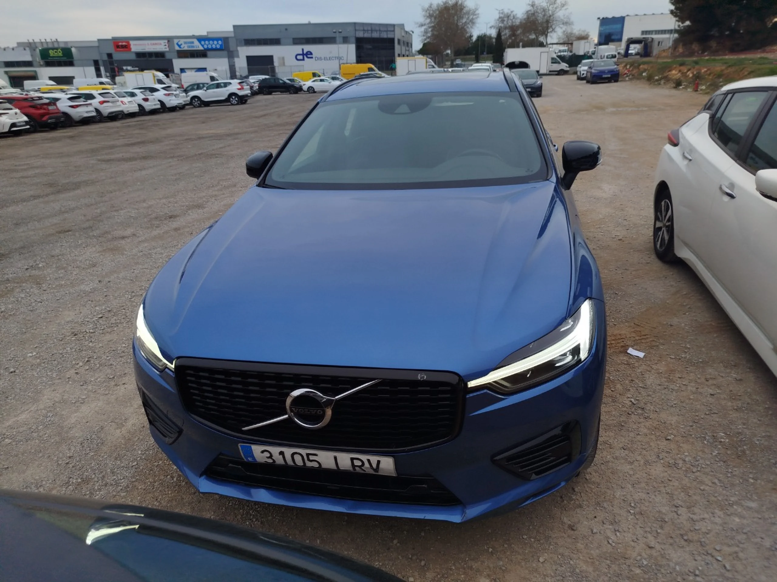 Volvo XC 60 XC60 2.0 T6 AWD Recharge R-Design Auto - Foto 2