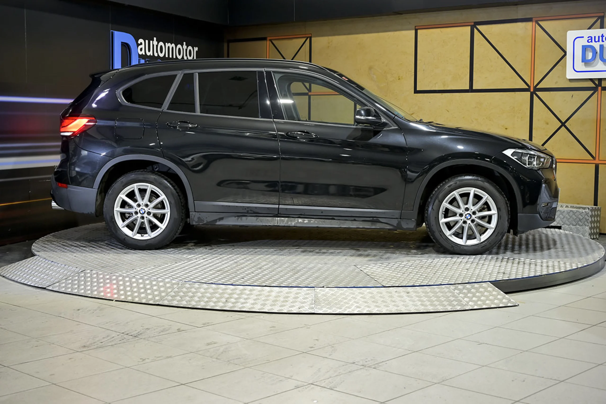 BMW X1 xDrive18d - Foto 30