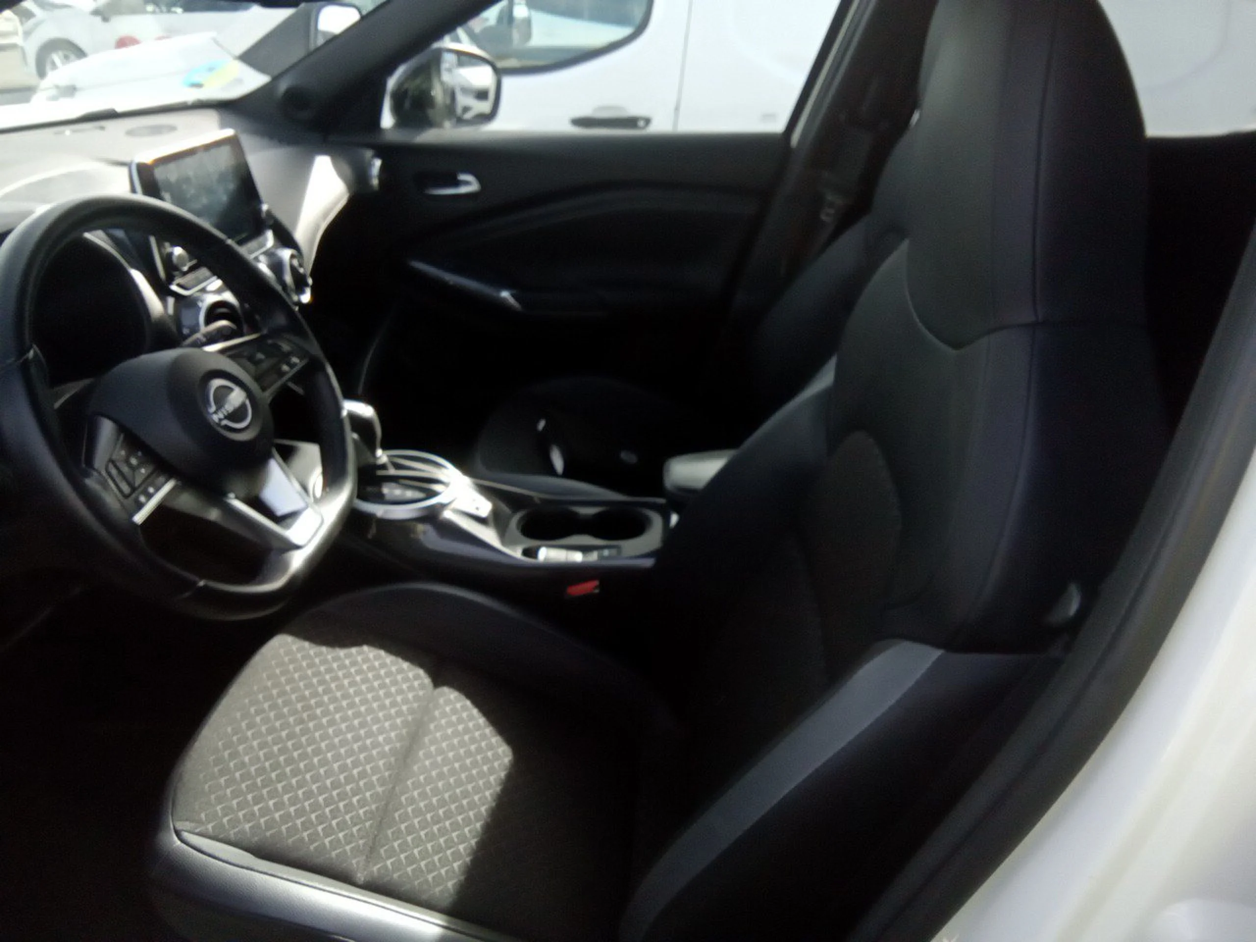 Nissan Juke 1.6 Hybrid 105kW (145CV) N-Design Black - Foto 7