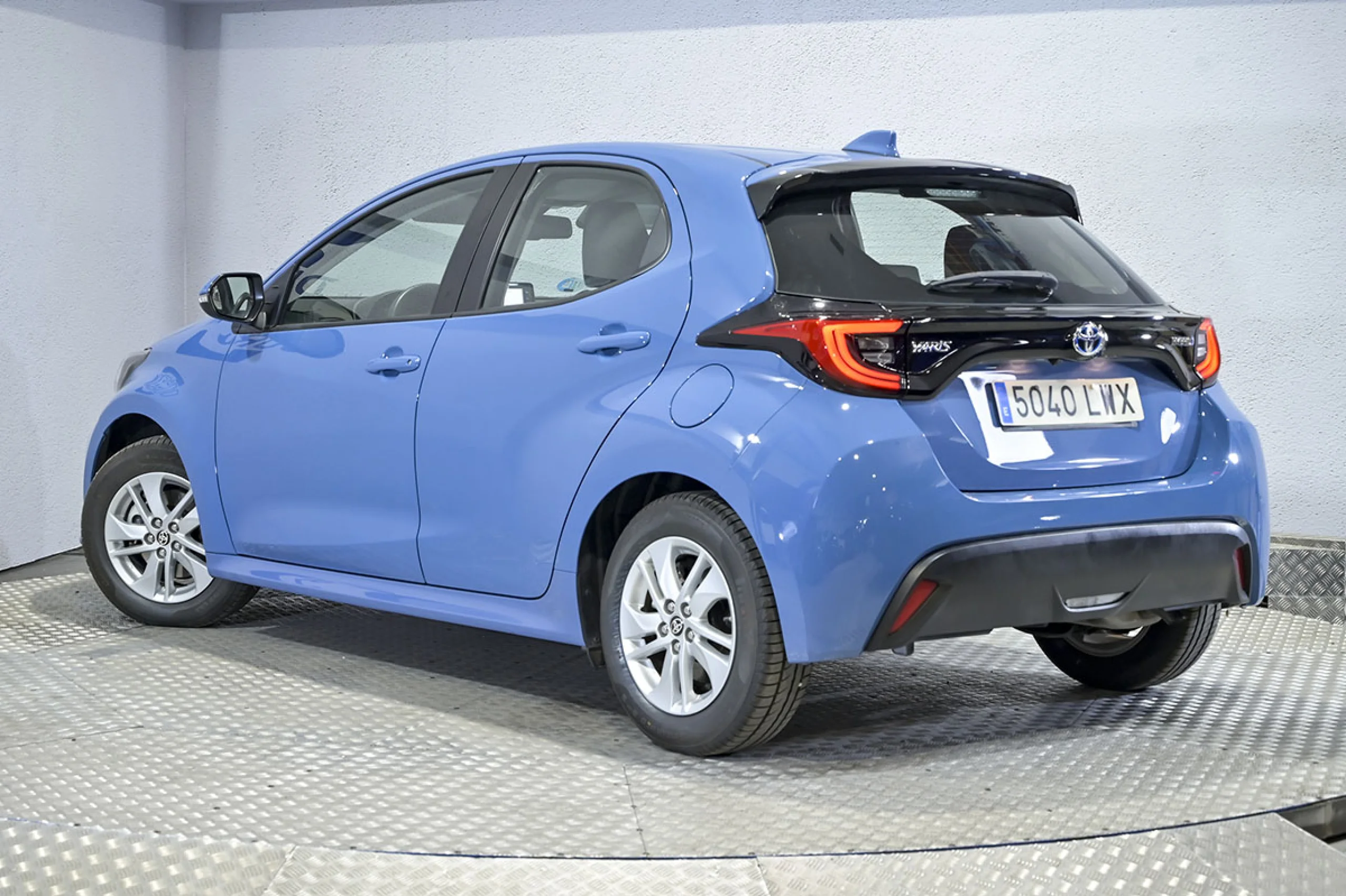 Toyota Yaris 1.5 120H Active Tech - Foto 8