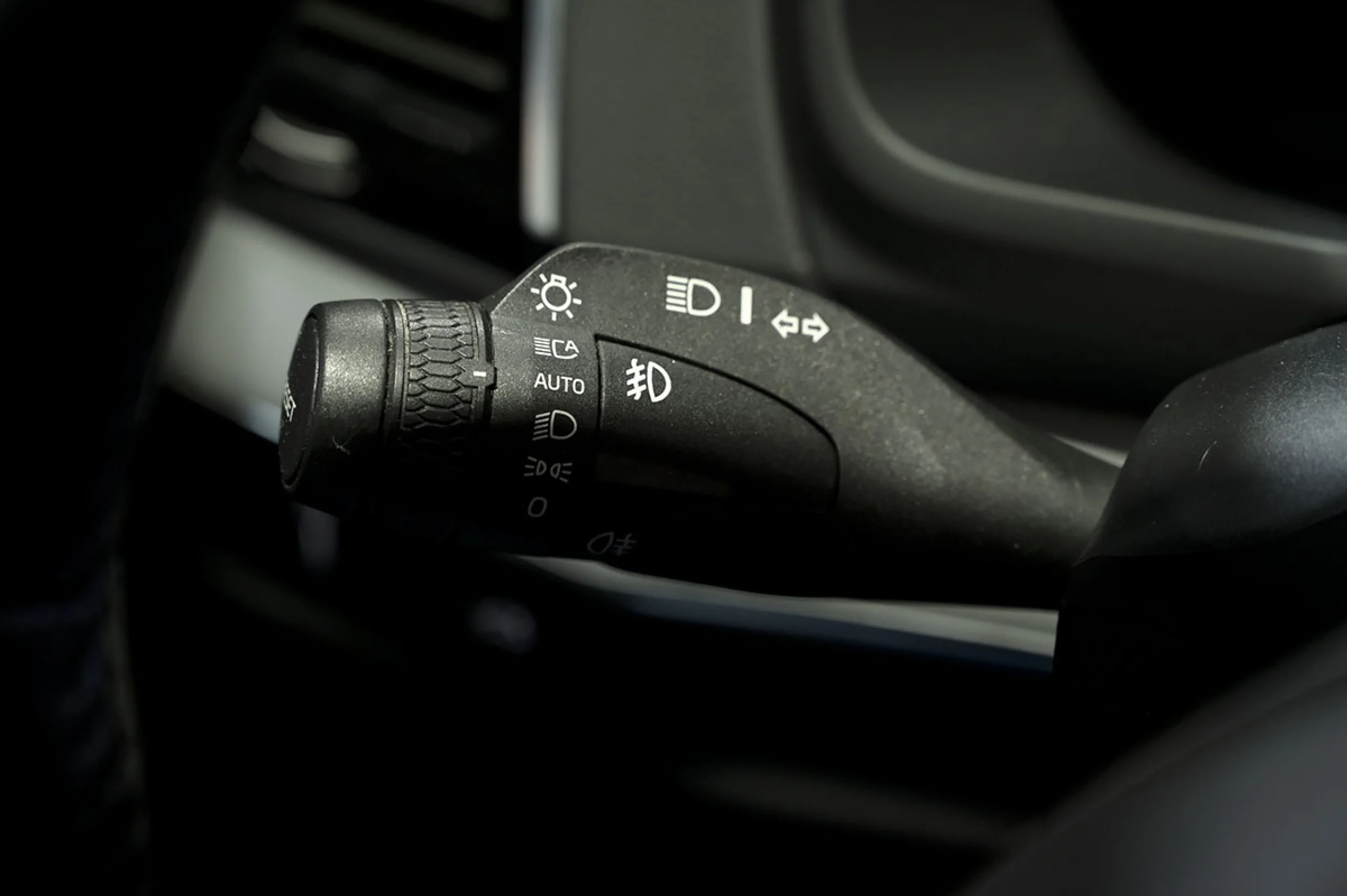 Volvo XC 90 XC90 2.0 B5 D AWD Momentum Pro Auto - Foto 27