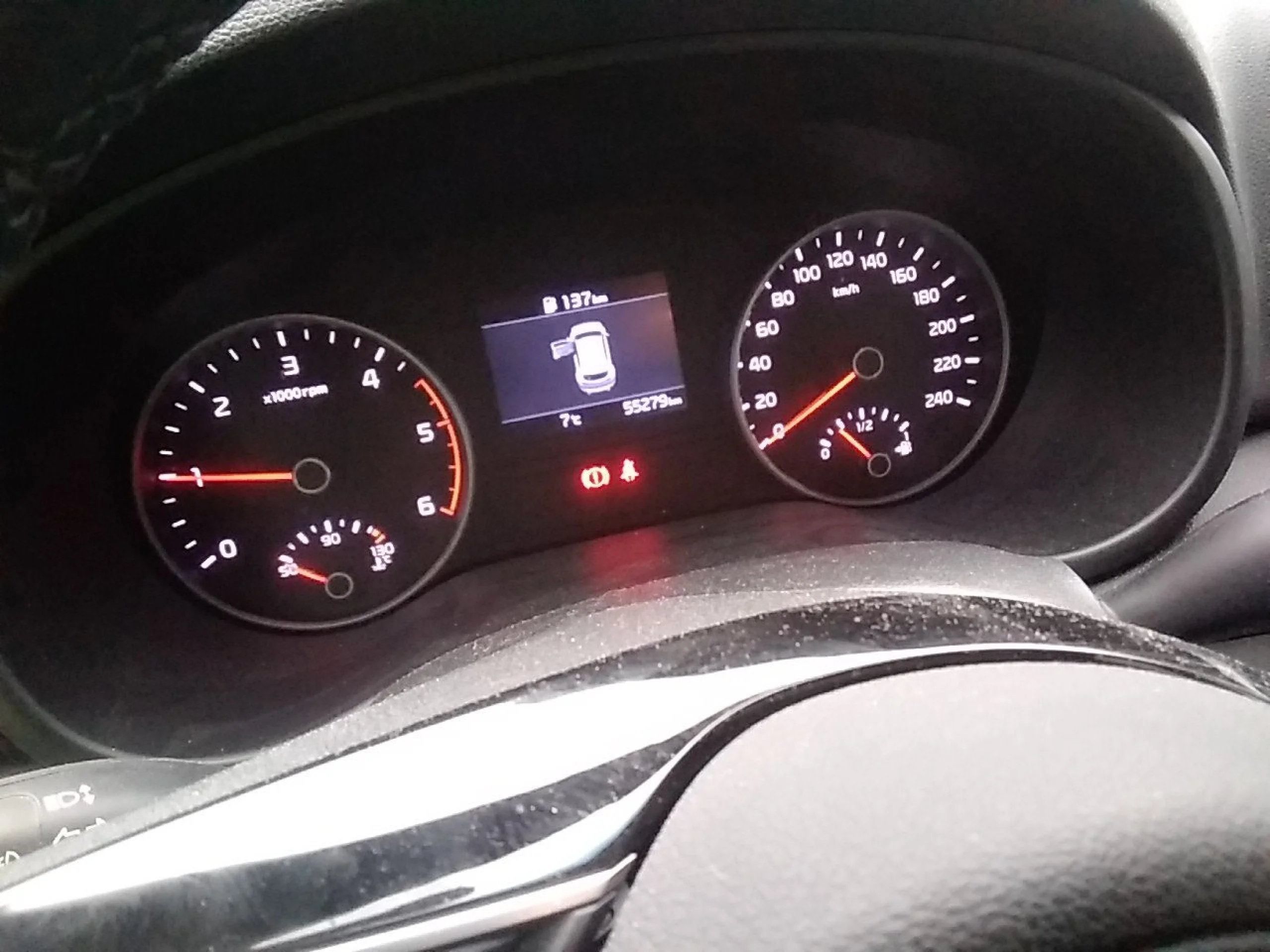 Kia Sportage 1.6 MHEV Business 100kW (136CV) 4x4 - Foto 8