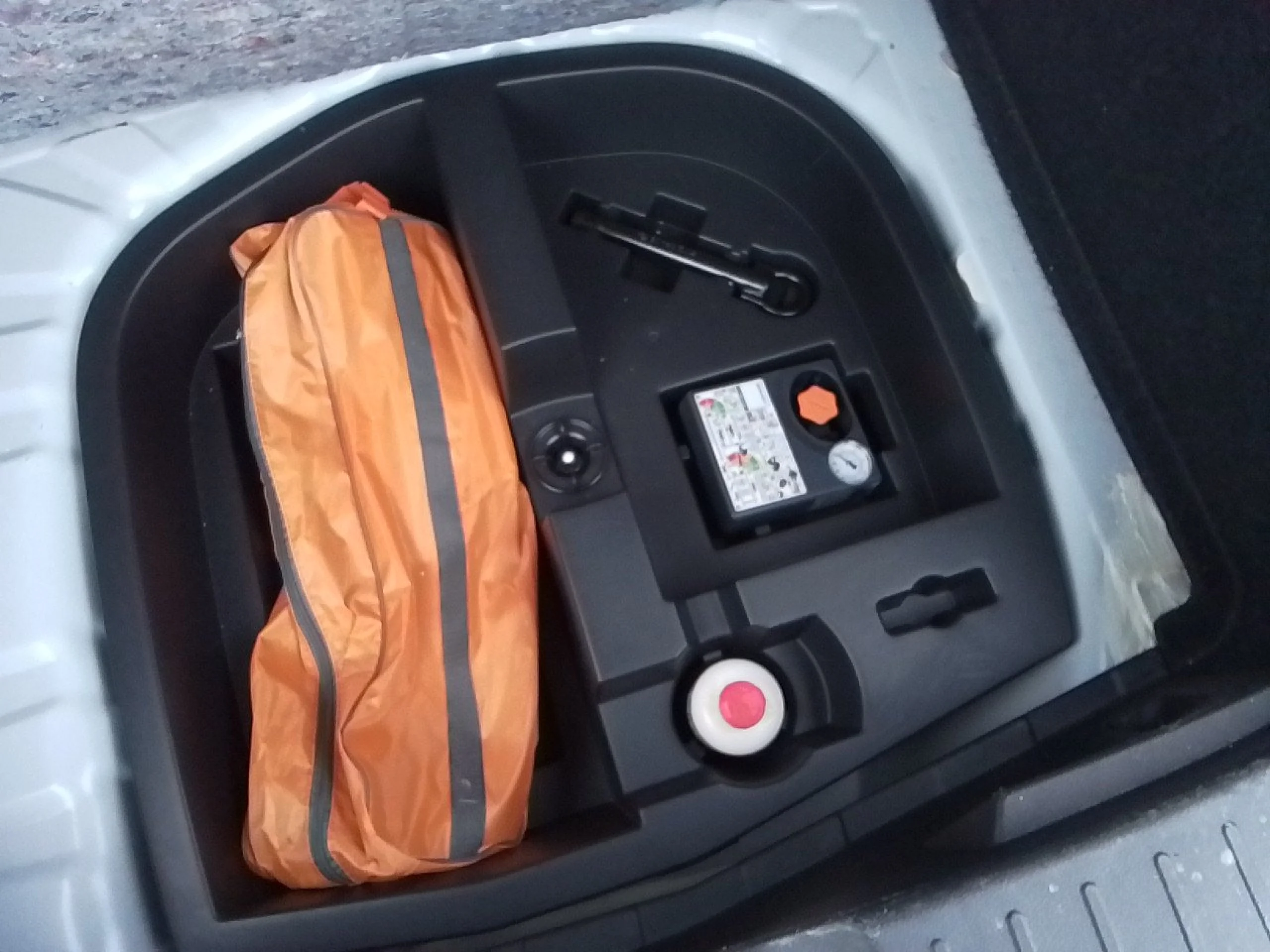 Nissan Juke DIG-T 84 kW (114 CV) 6M/T Acenta - Foto 8