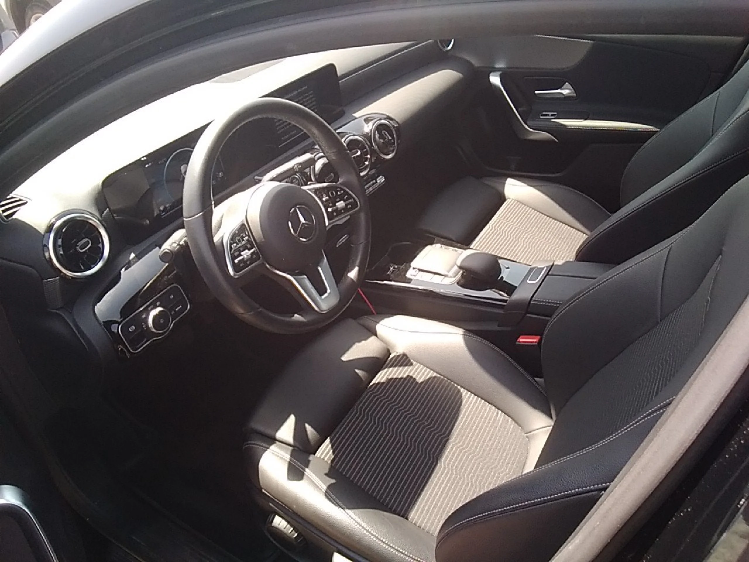 Mercedes-Benz A 180 MERCEDES A-CLASS A 180 d - Foto 7