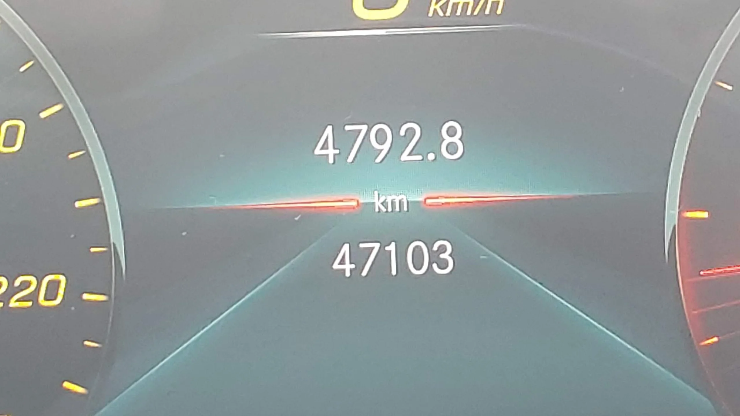 Mercedes-Benz GLA 200 MERCEDES GLA  200 D - Foto 6