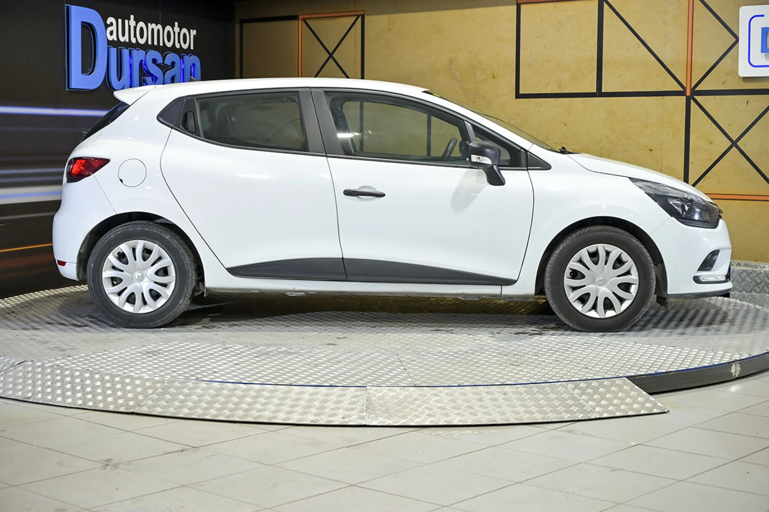 Renault Clio Business dCi 55kW 75CV 18 - Foto 16