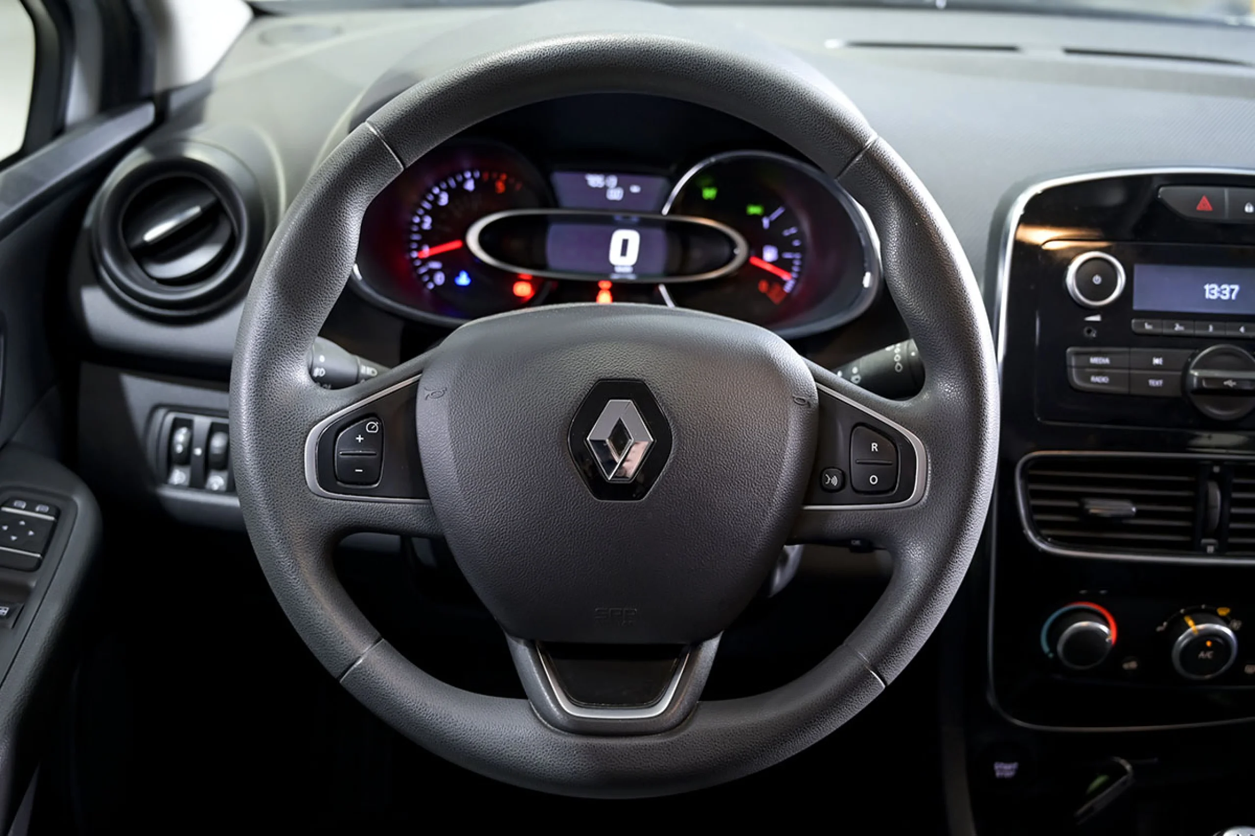 Renault Clio Business dCi 55kW 75CV 18 - Foto 28