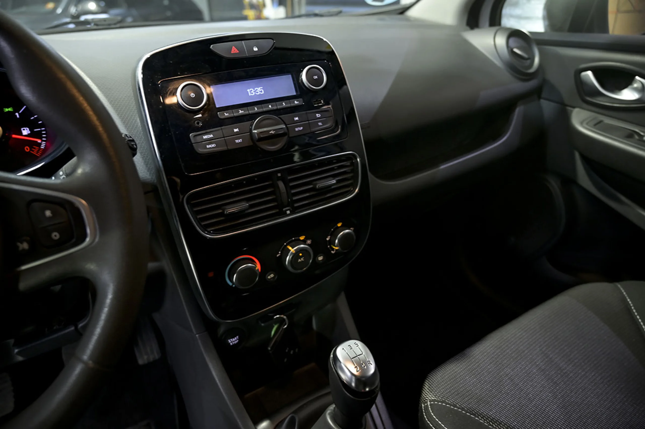 Renault Clio Business dCi 55kW 75CV 18 - Foto 29