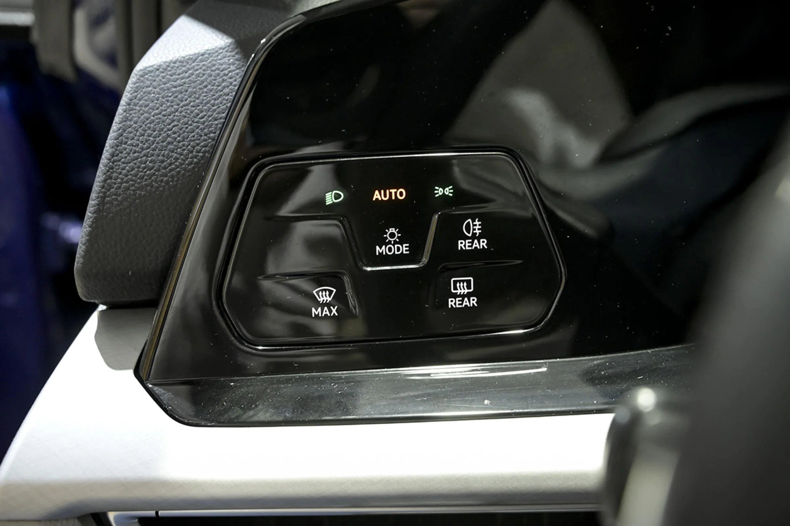 Volkswagen Golf Life 1.5 TSI 96kW 130CV - Foto 16