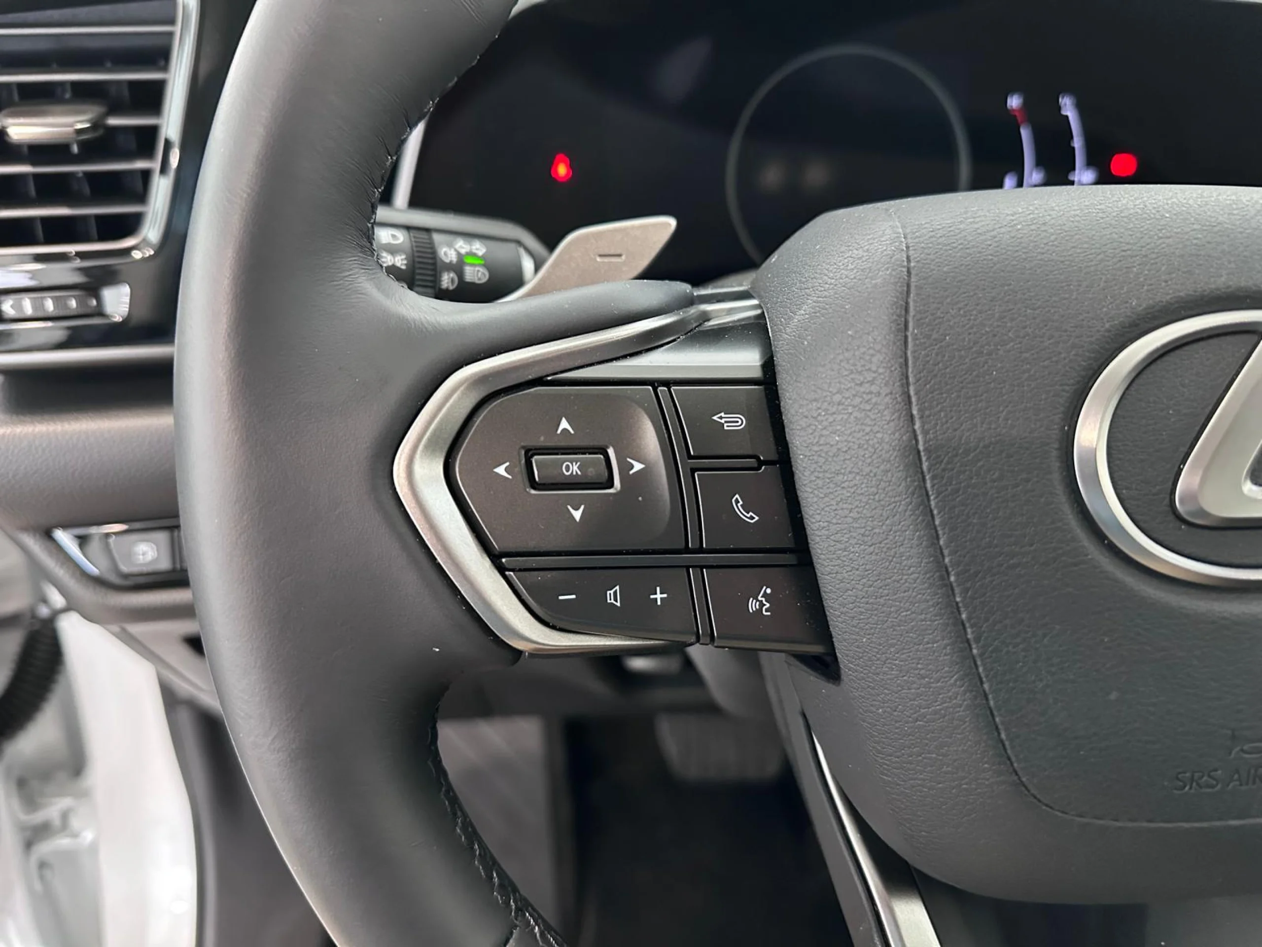 Lexus NX 350h Premium 2WD - Foto 12