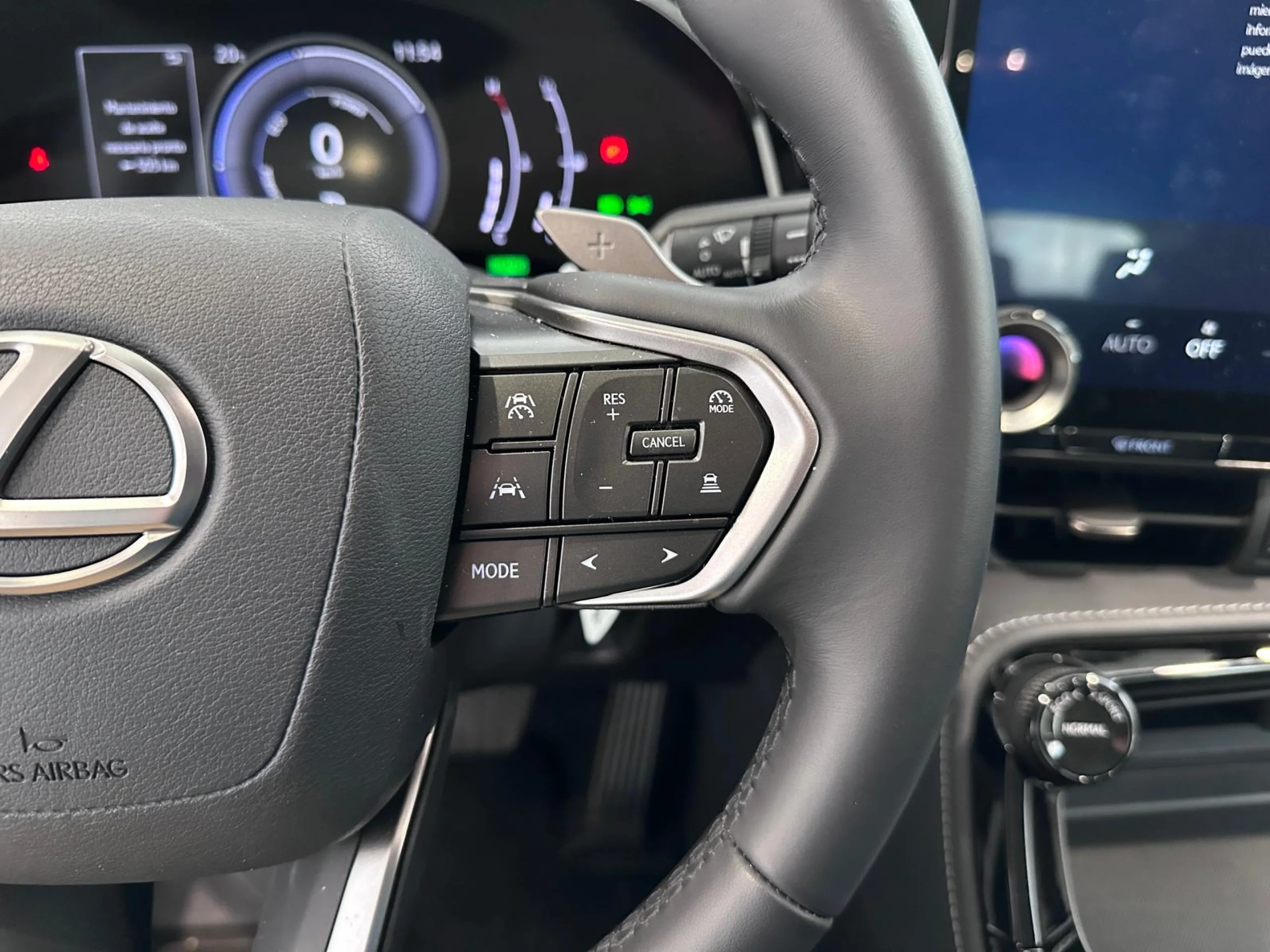 Lexus NX 350h Premium 2WD - Foto 14
