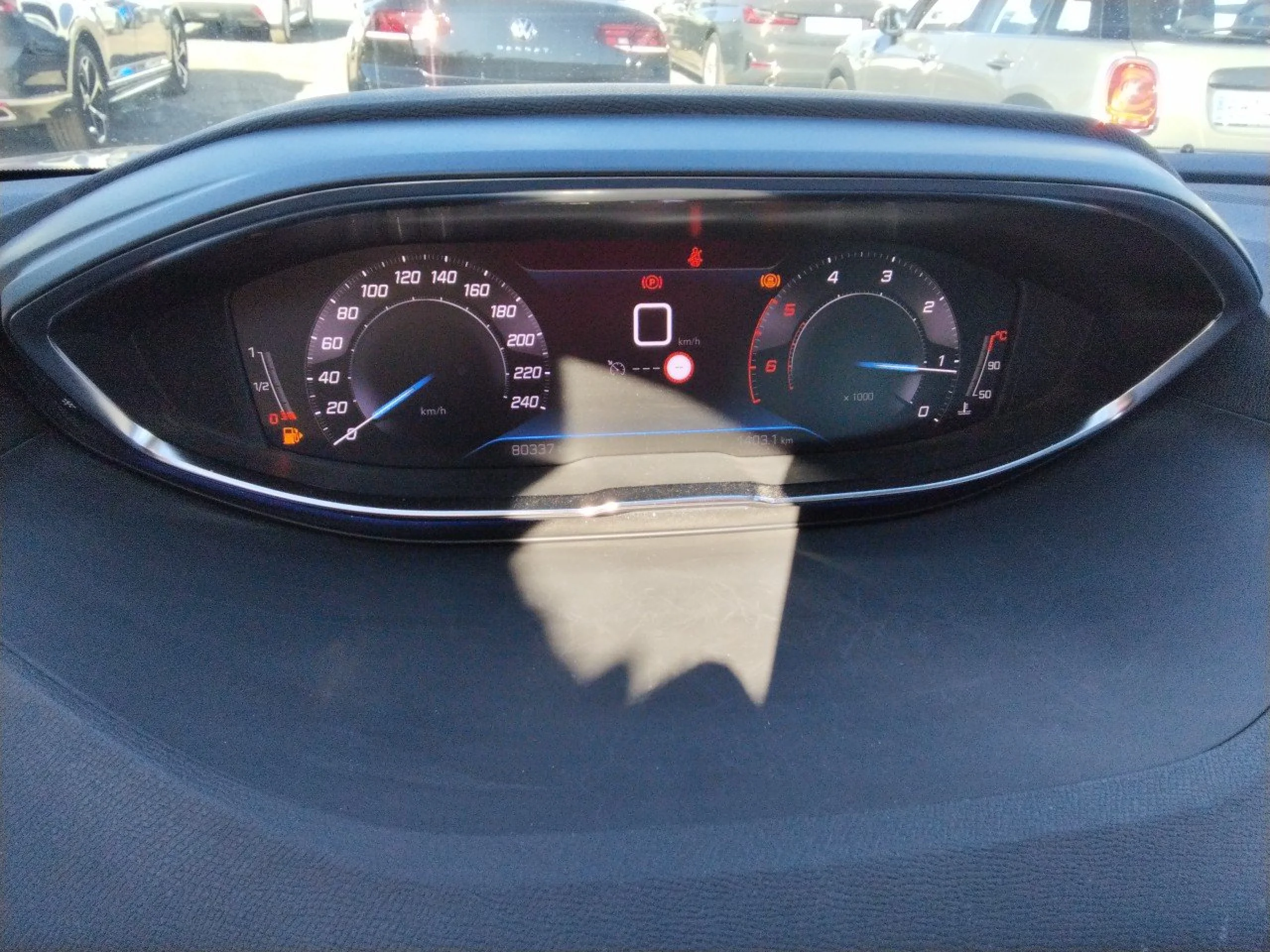 Peugeot 3008 1.5 BlueHDi 96kW (130CV) S&amp;S Active Pack - Foto 8