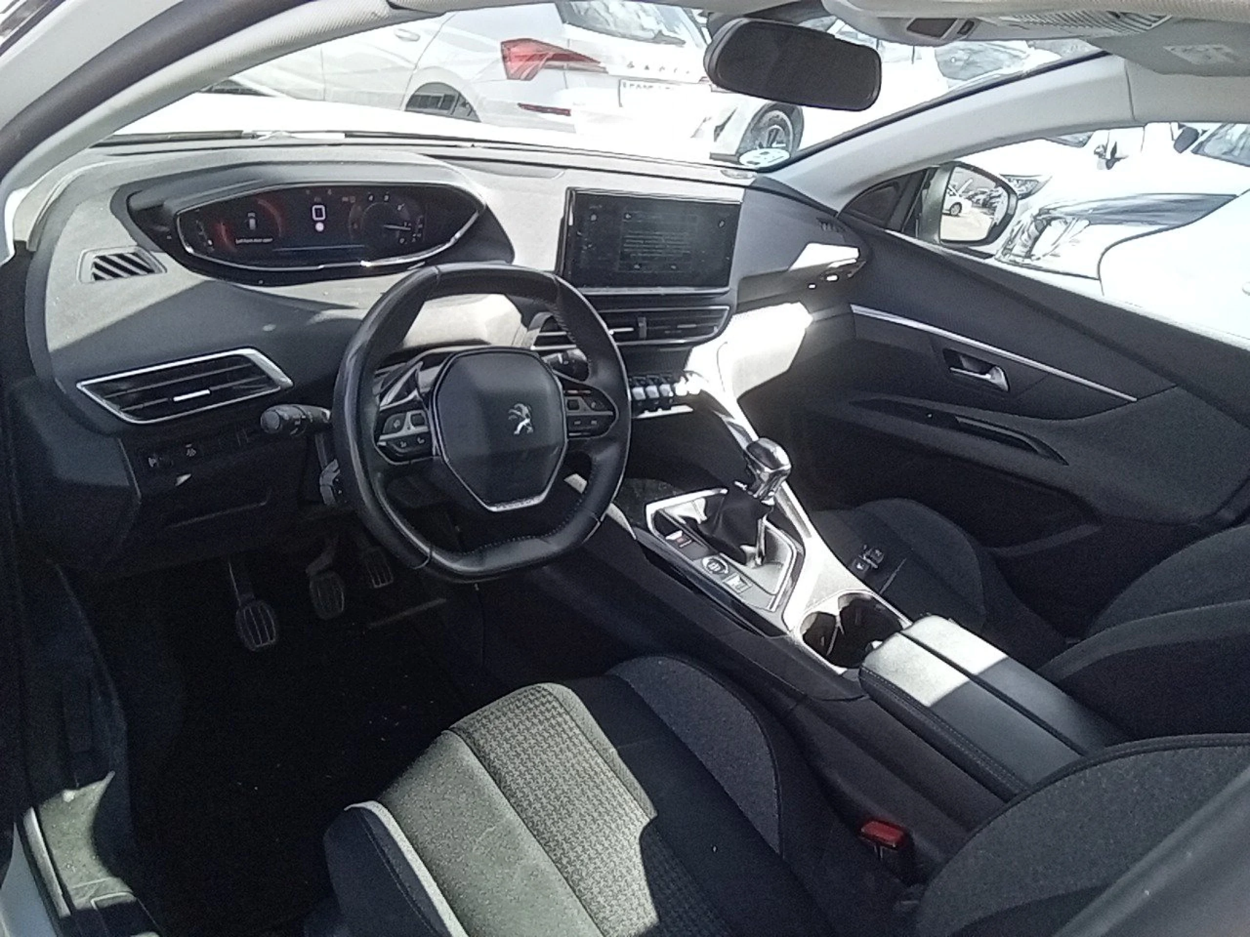 Peugeot 3008 1.5 BlueHDi 96kW (130CV) S&amp;S Active Pack - Foto 7