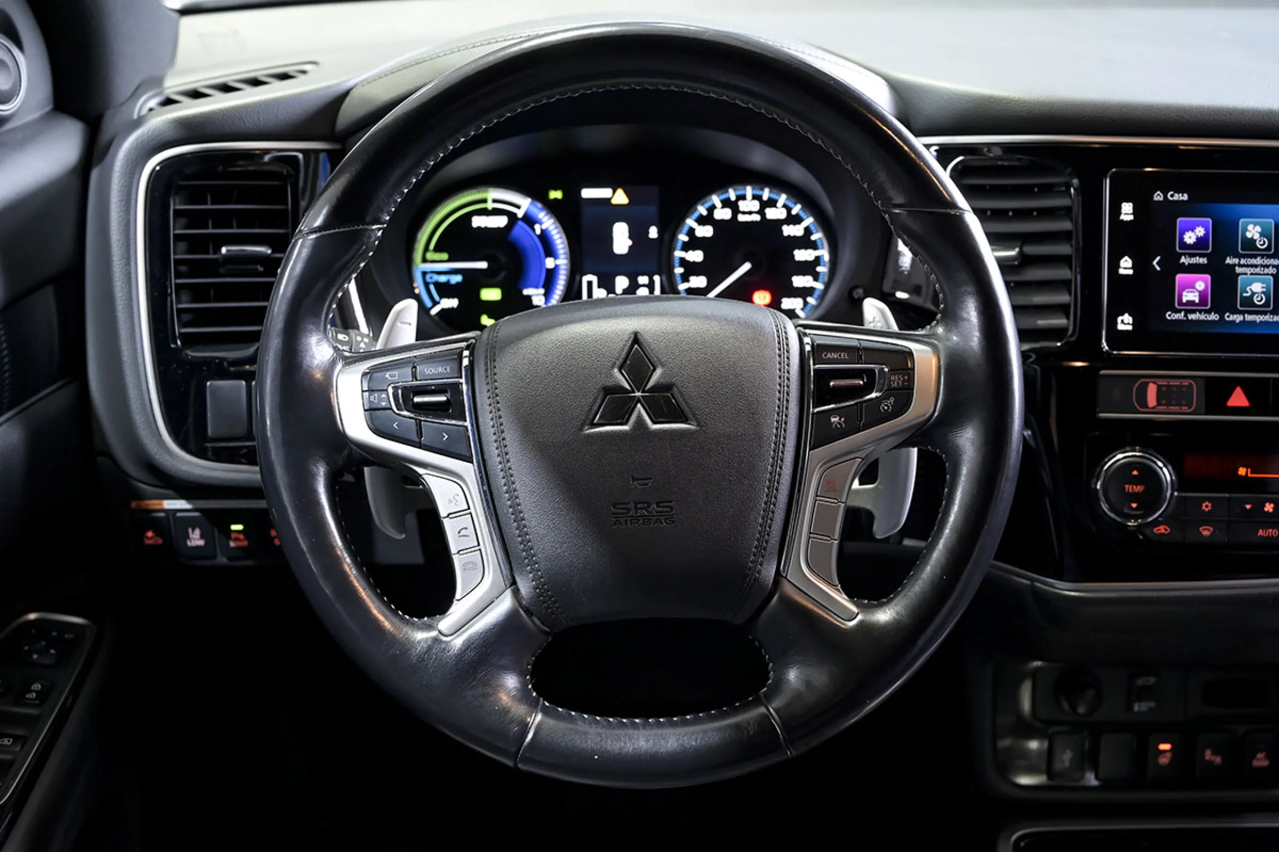 Mitsubishi Outlander 2.4 PHEV Kaiteki Auto 4WD - Foto 28