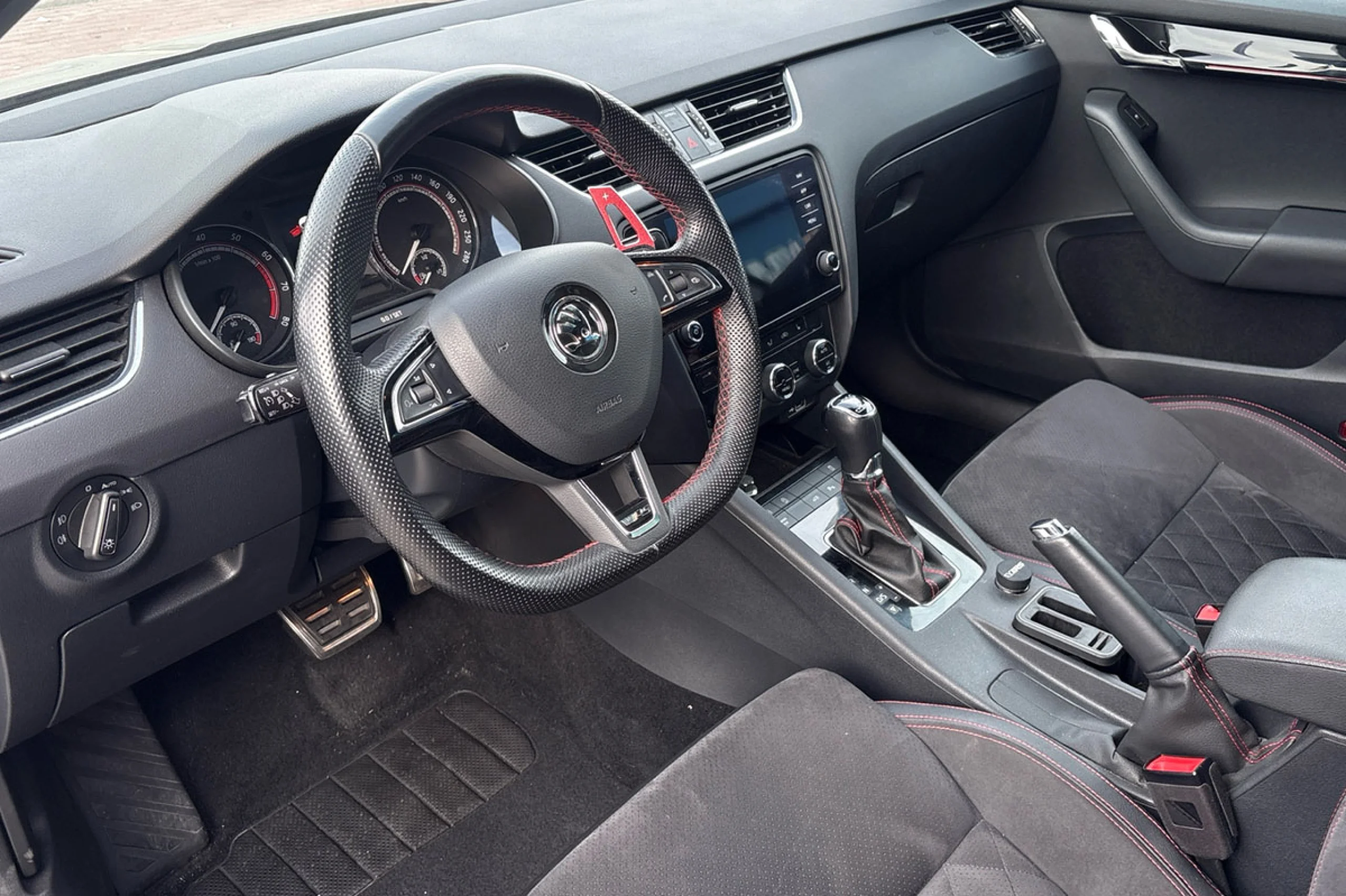 Skoda Octavia Combi 2.0 TSI 180kW 245CV DSG RS - Foto 6