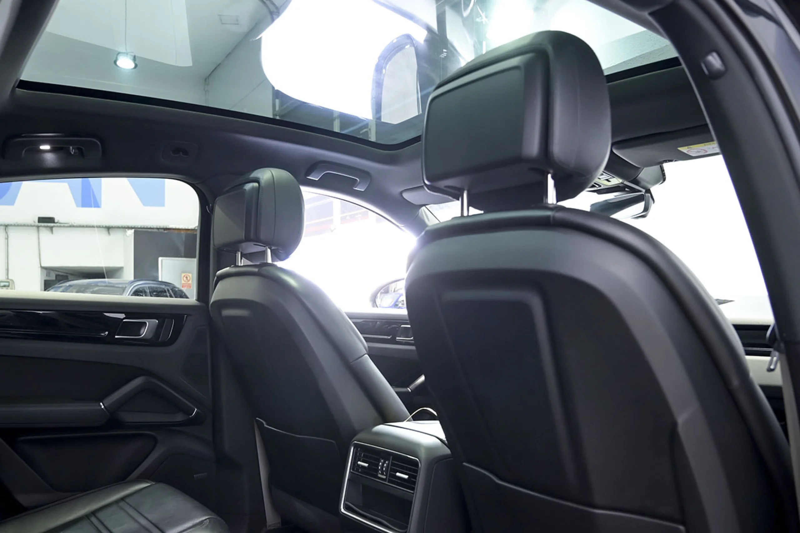 Porsche Cayenne EHybrid Platinum Edition - Foto 17