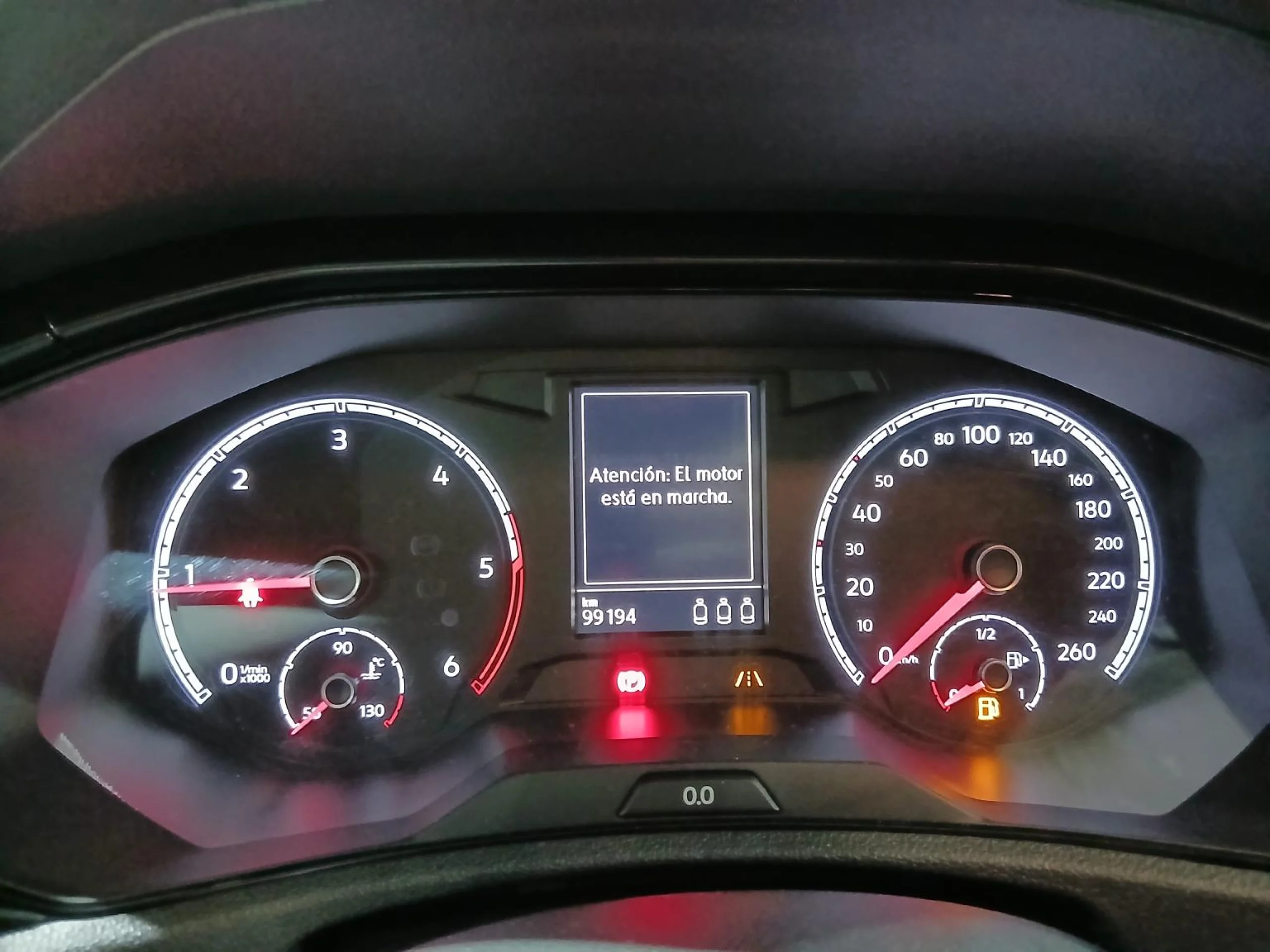 Volkswagen T-Roc Edition 1.6 TDI 85kW (115CV) - Foto 7