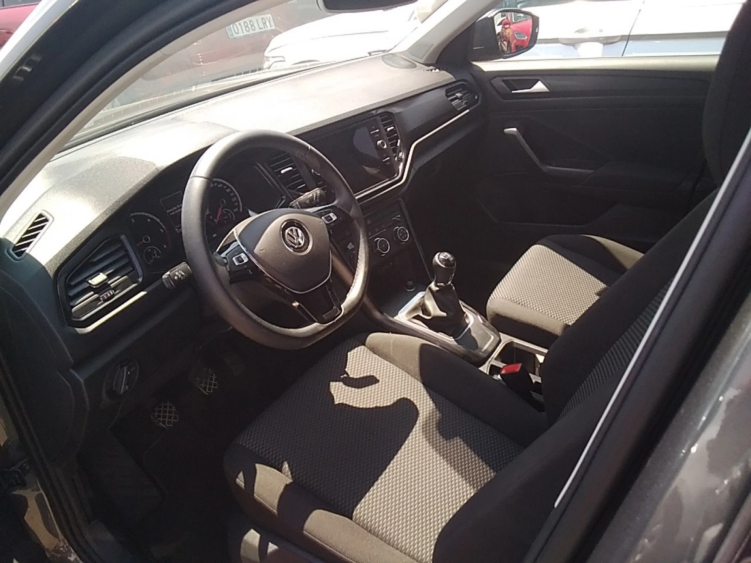 Volkswagen T-Roc Edition 1.6 TDI 85kW (115CV) - Foto 7