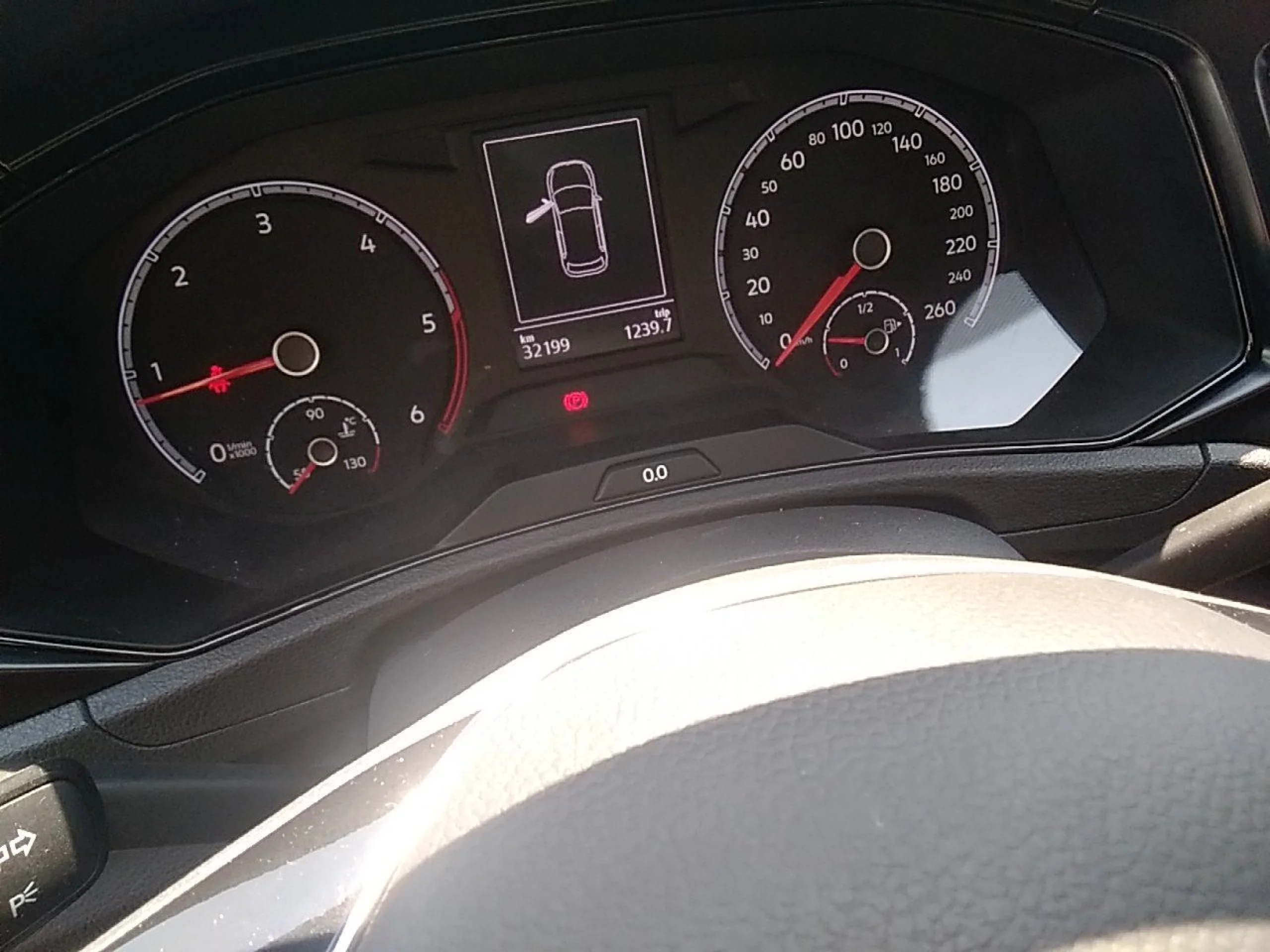 Volkswagen T-Roc Edition 1.6 TDI 85kW (115CV) - Foto 8