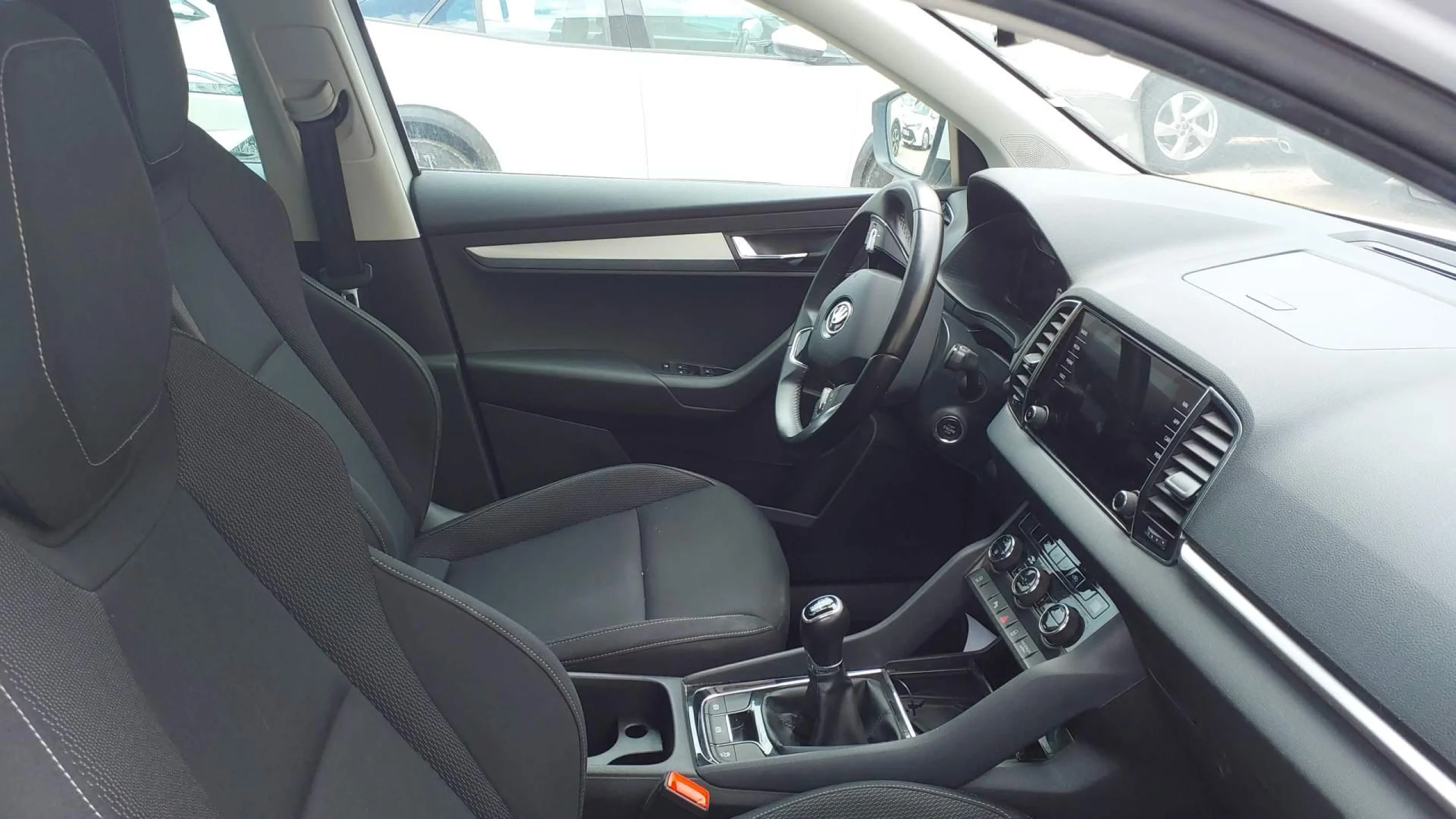 Skoda Karoq 2.0 TDI 85kW (115CV) Ambition - Foto 5