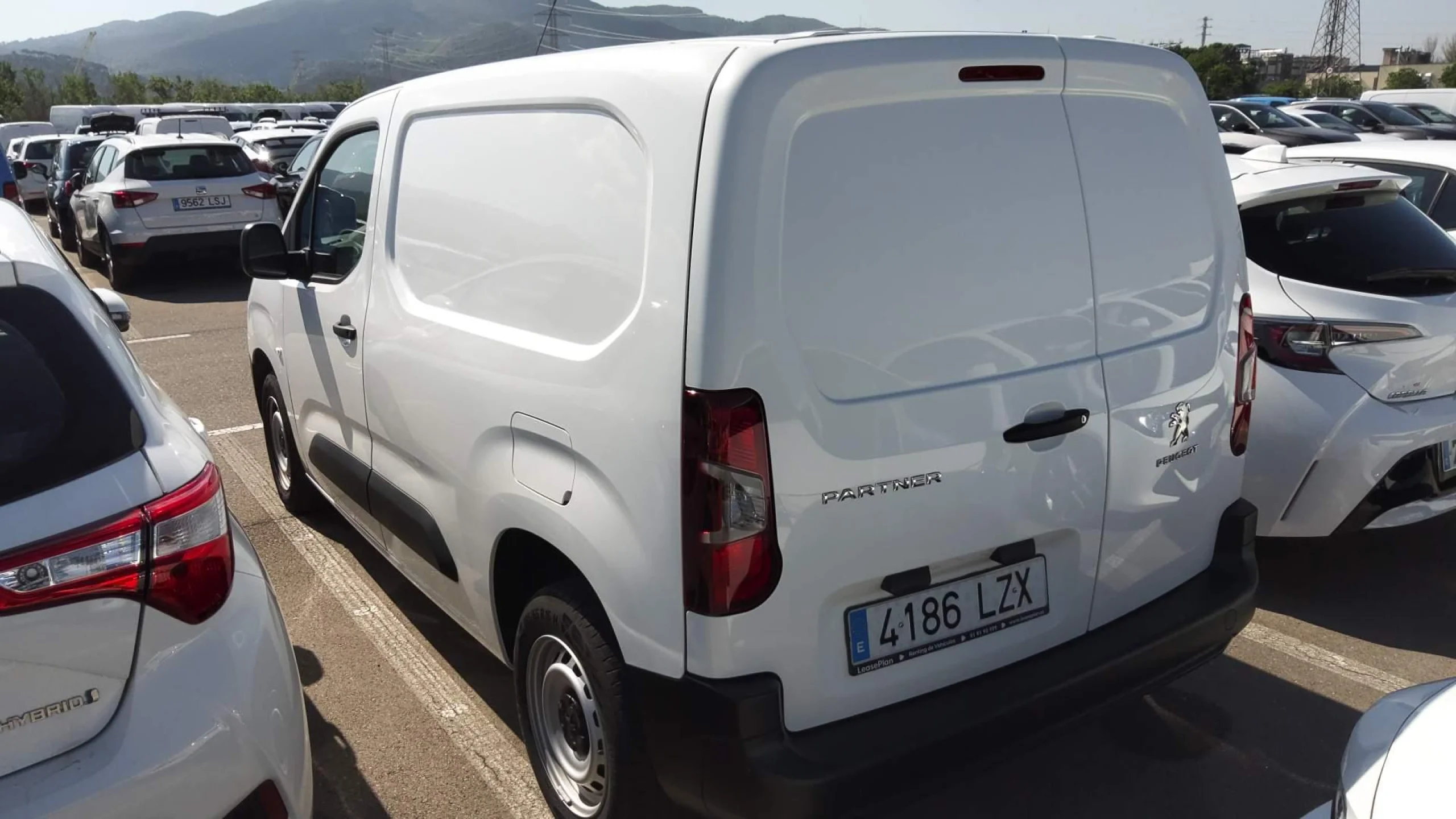 Peugeot Partner Standard 600kg BlueHDi 73kW - Foto 2