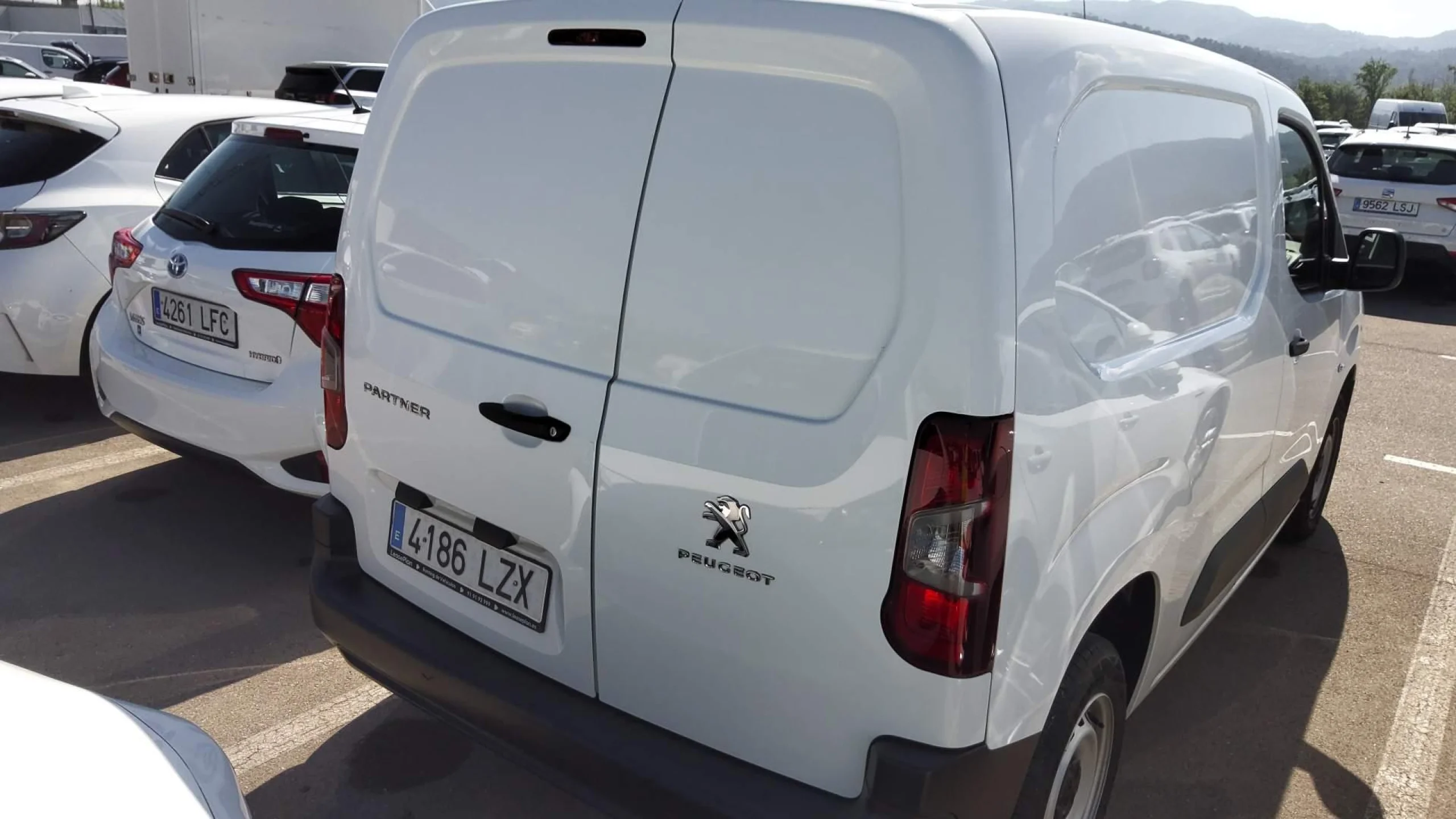 Peugeot Partner Standard 600kg BlueHDi 73kW - Foto 3