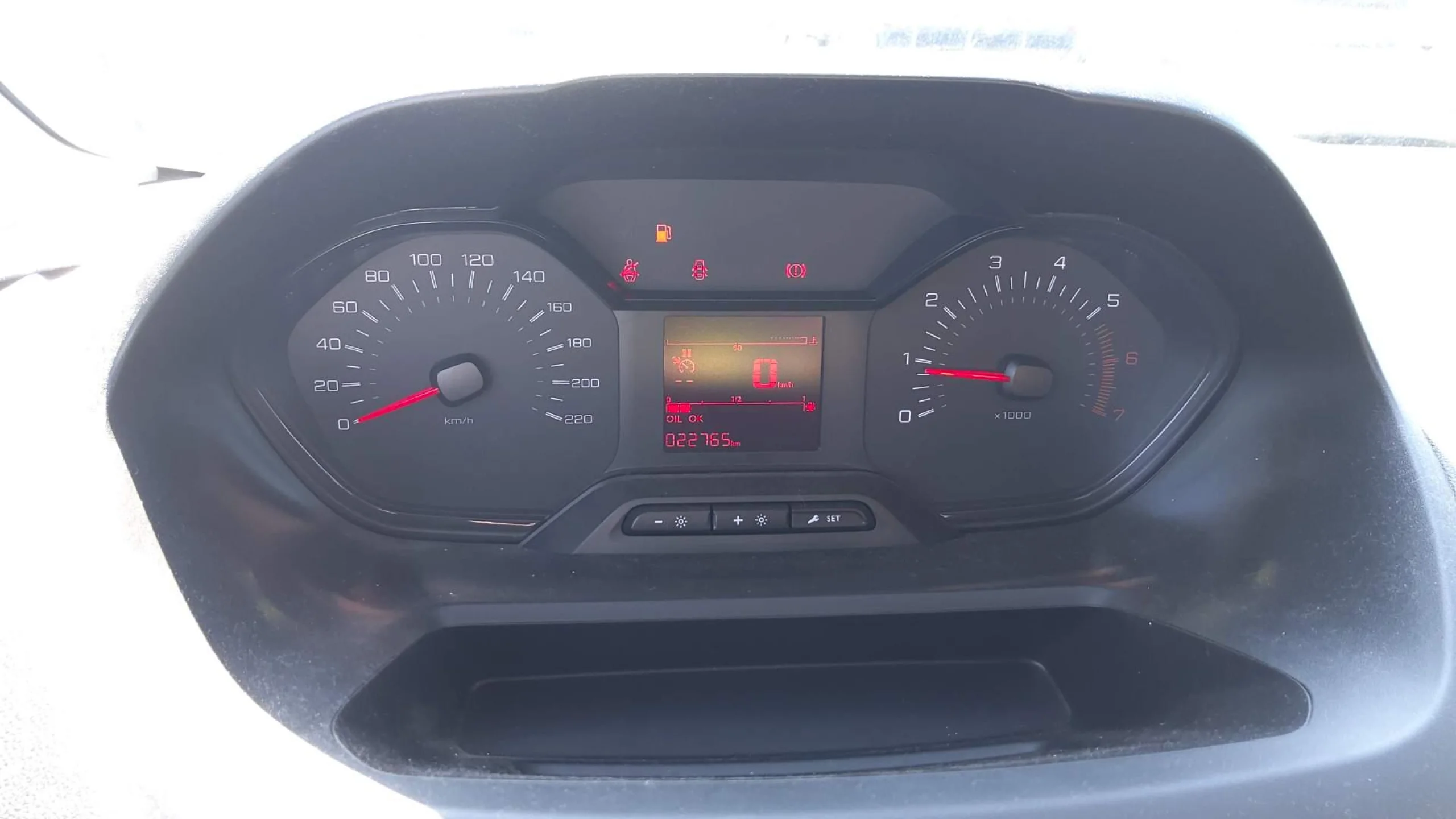 Peugeot Partner Standard 600kg BlueHDi 73kW - Foto 6