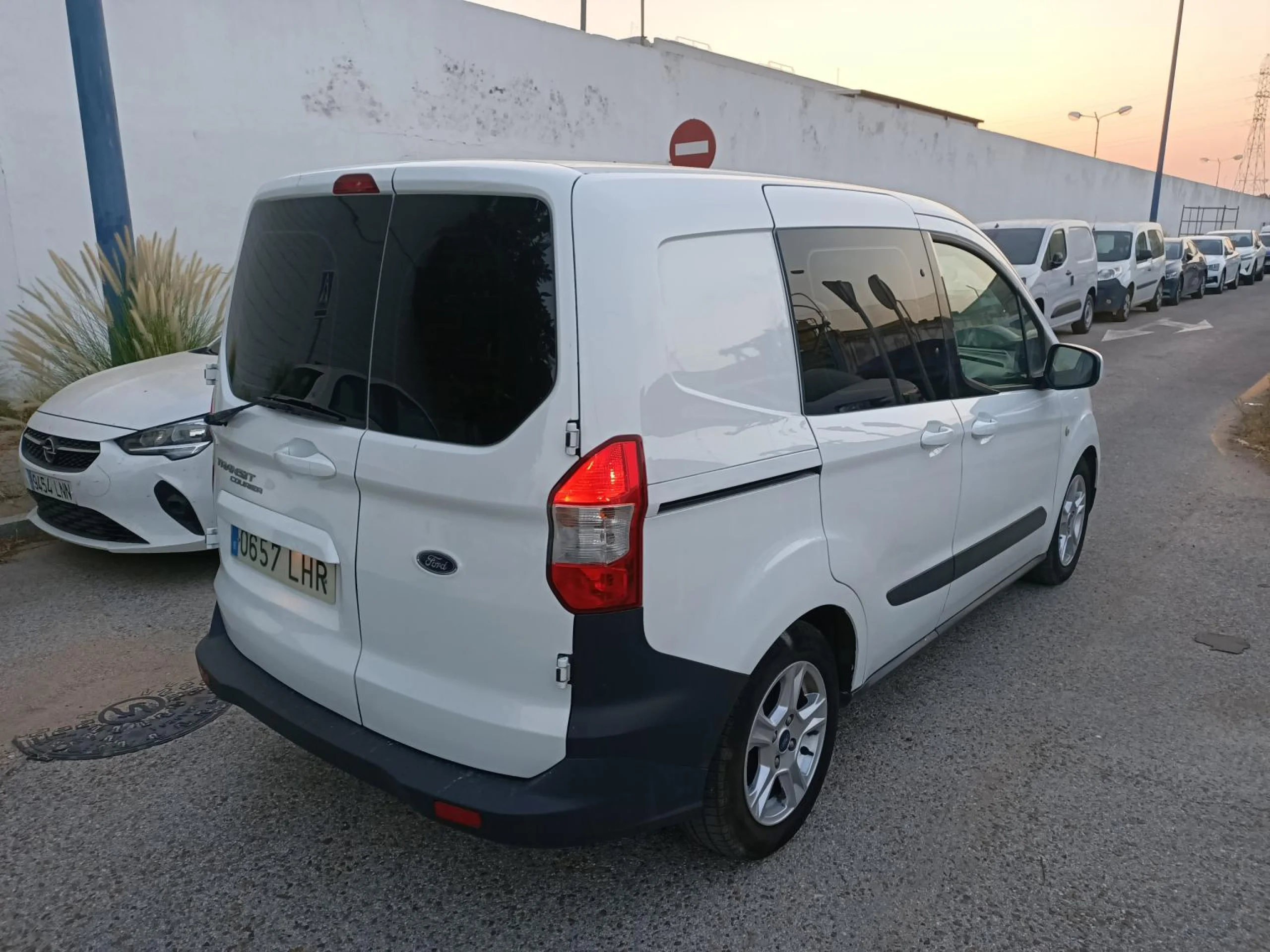 Ford Transit Courier Kombi 1.5 TDCi 56kW Trend - Foto 3