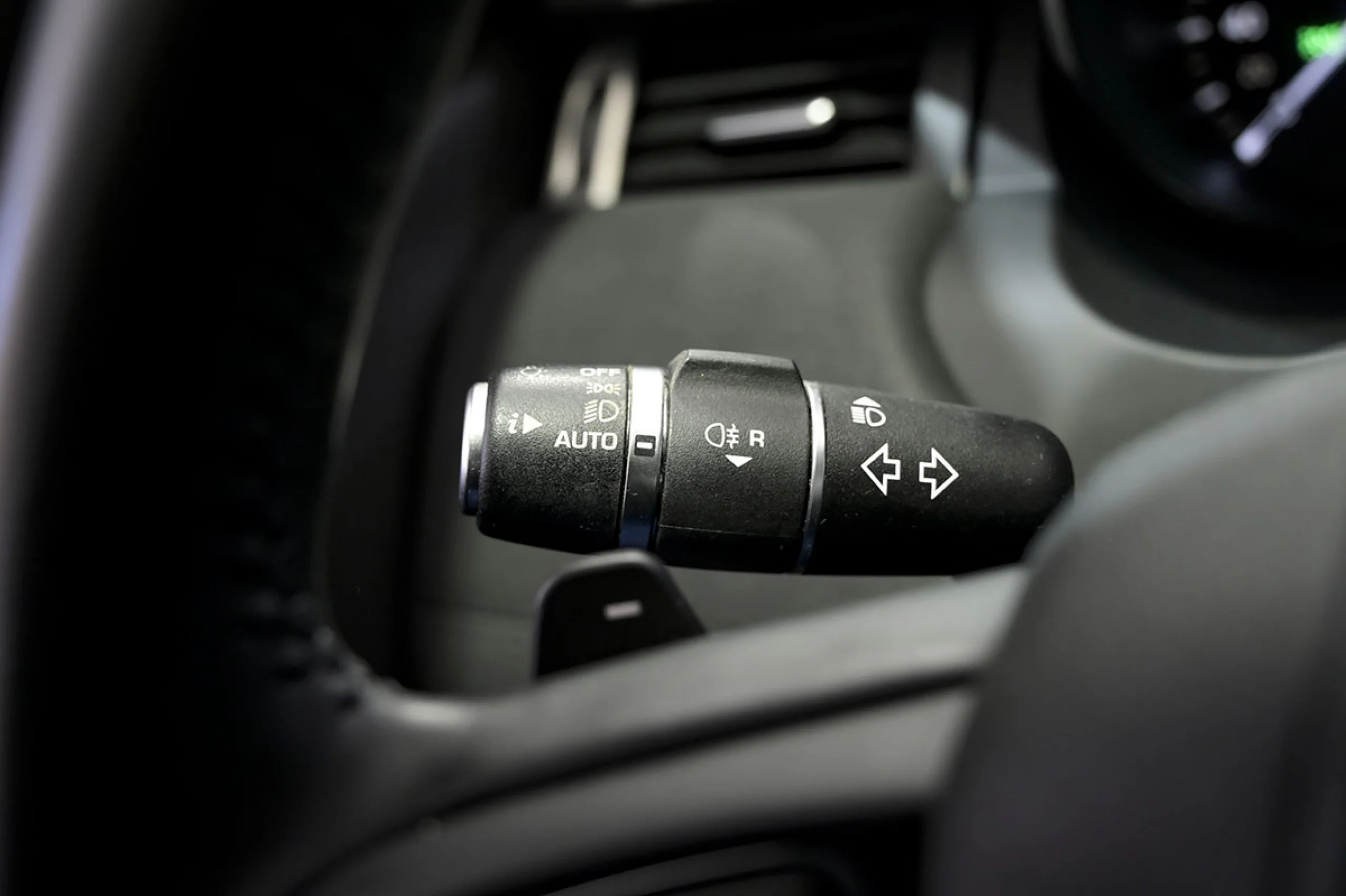 Land Rover Range Rover Evoque 2.0L TD4 Diesel 110kW 150CV 4x4 SE - Foto 24