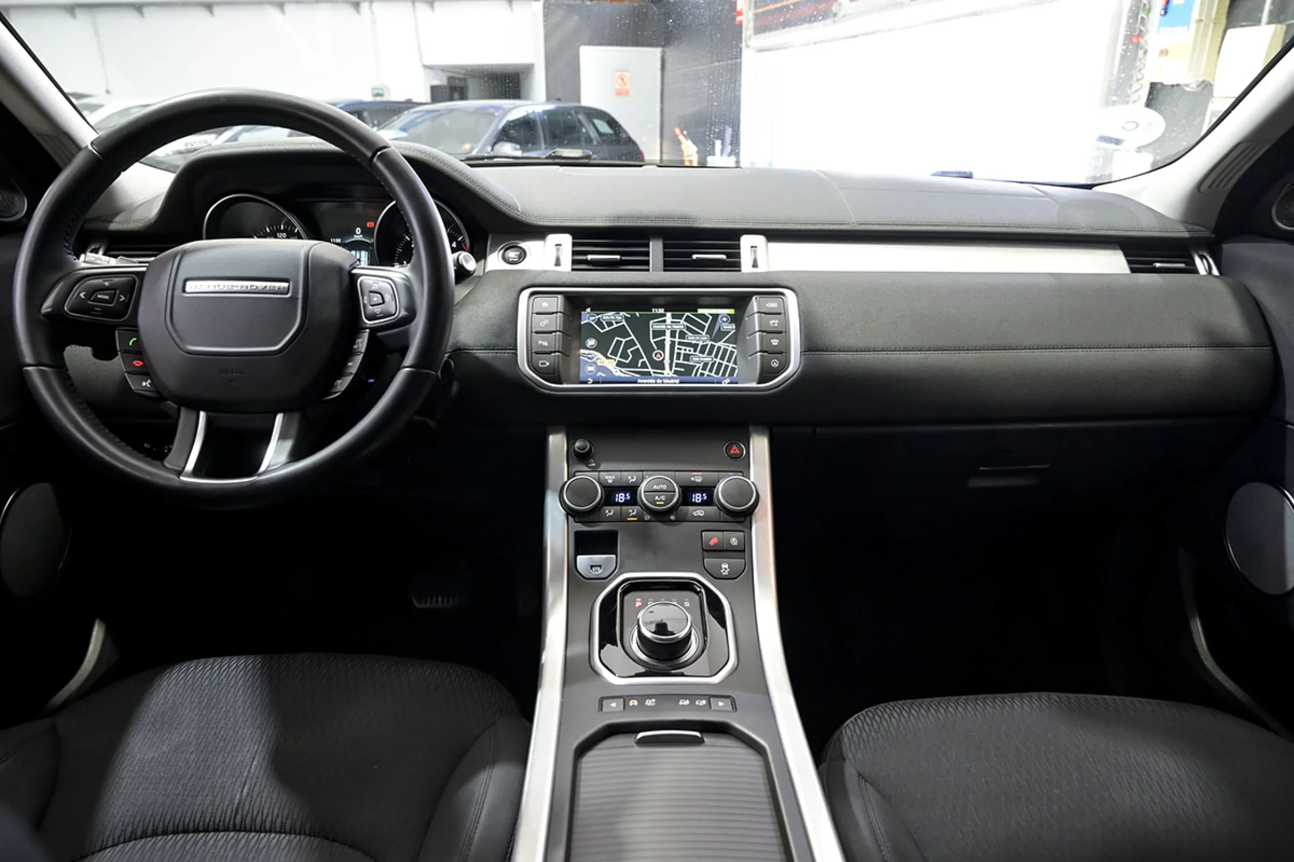 Land Rover Range Rover Evoque 2.0L TD4 Diesel 110kW 150CV 4x4 SE - Foto 9