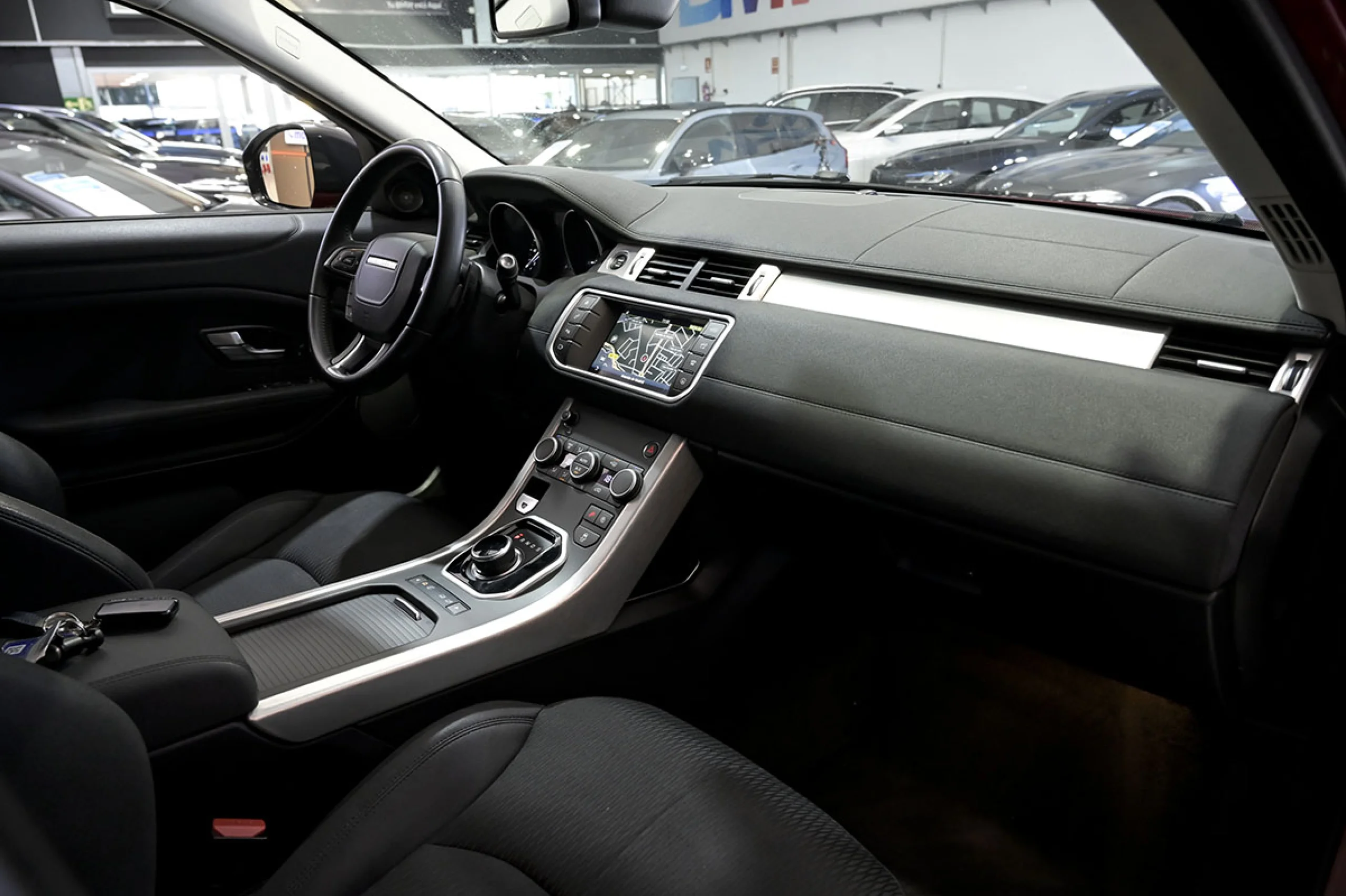 Land Rover Range Rover Evoque 2.0L TD4 Diesel 110kW 150CV 4x4 SE - Foto 39