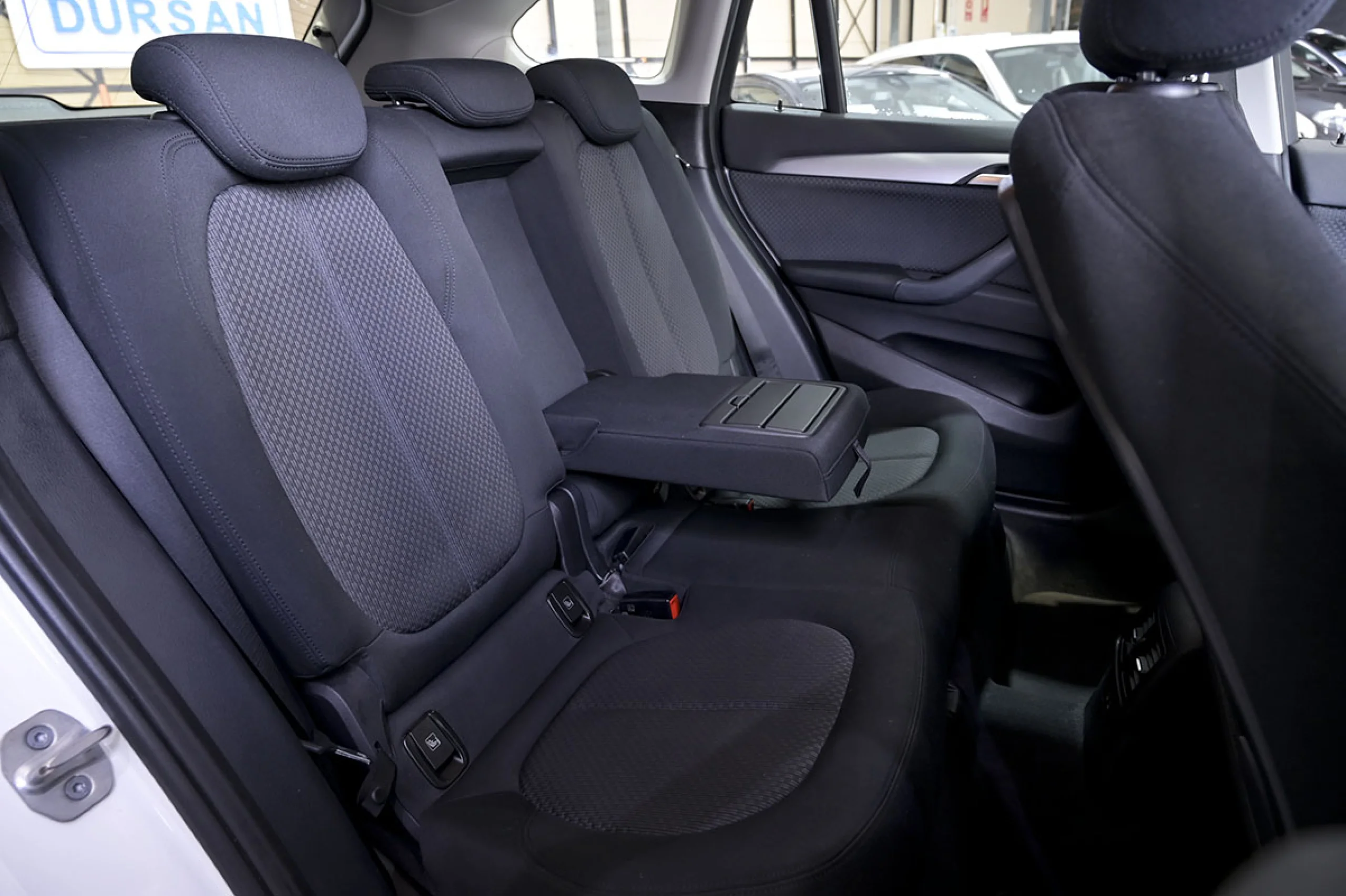 BMW X1 sDrive16d - Foto 18