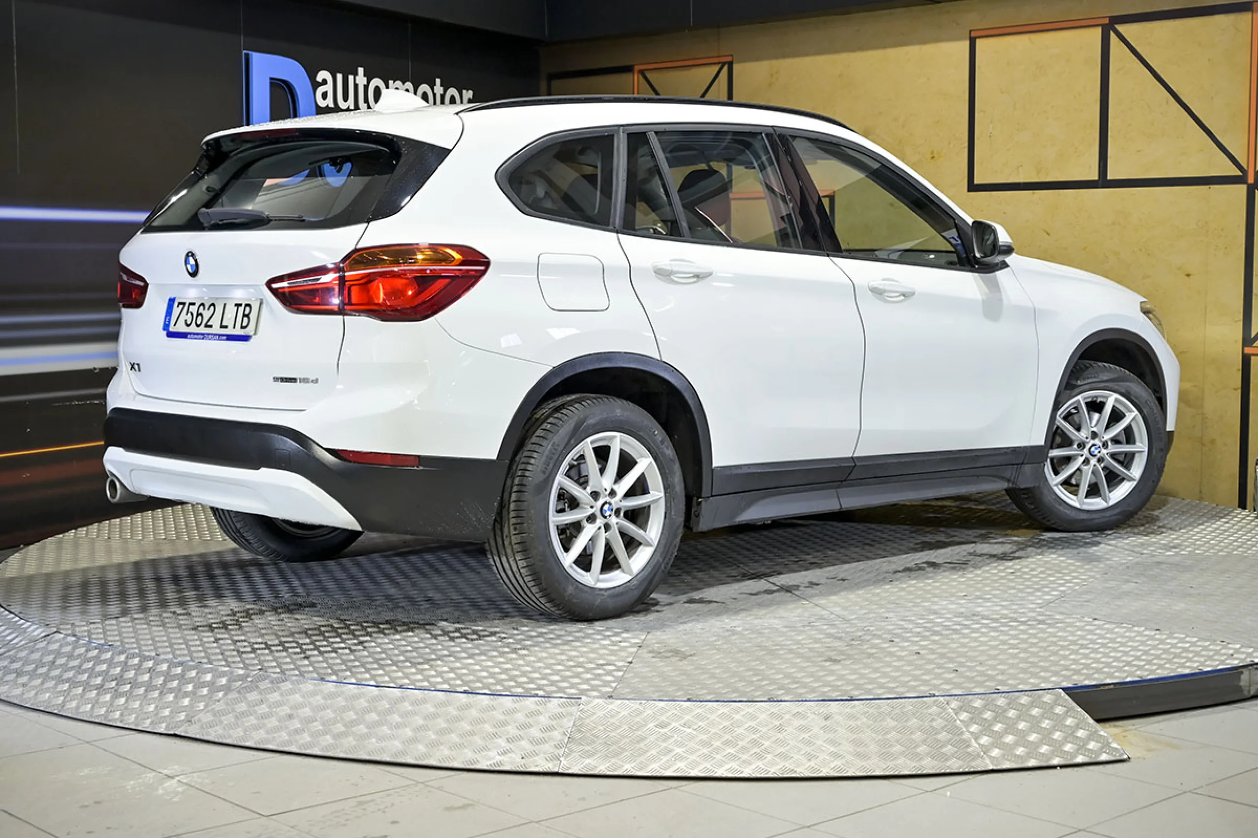 BMW X1 sDrive16d - Foto 5