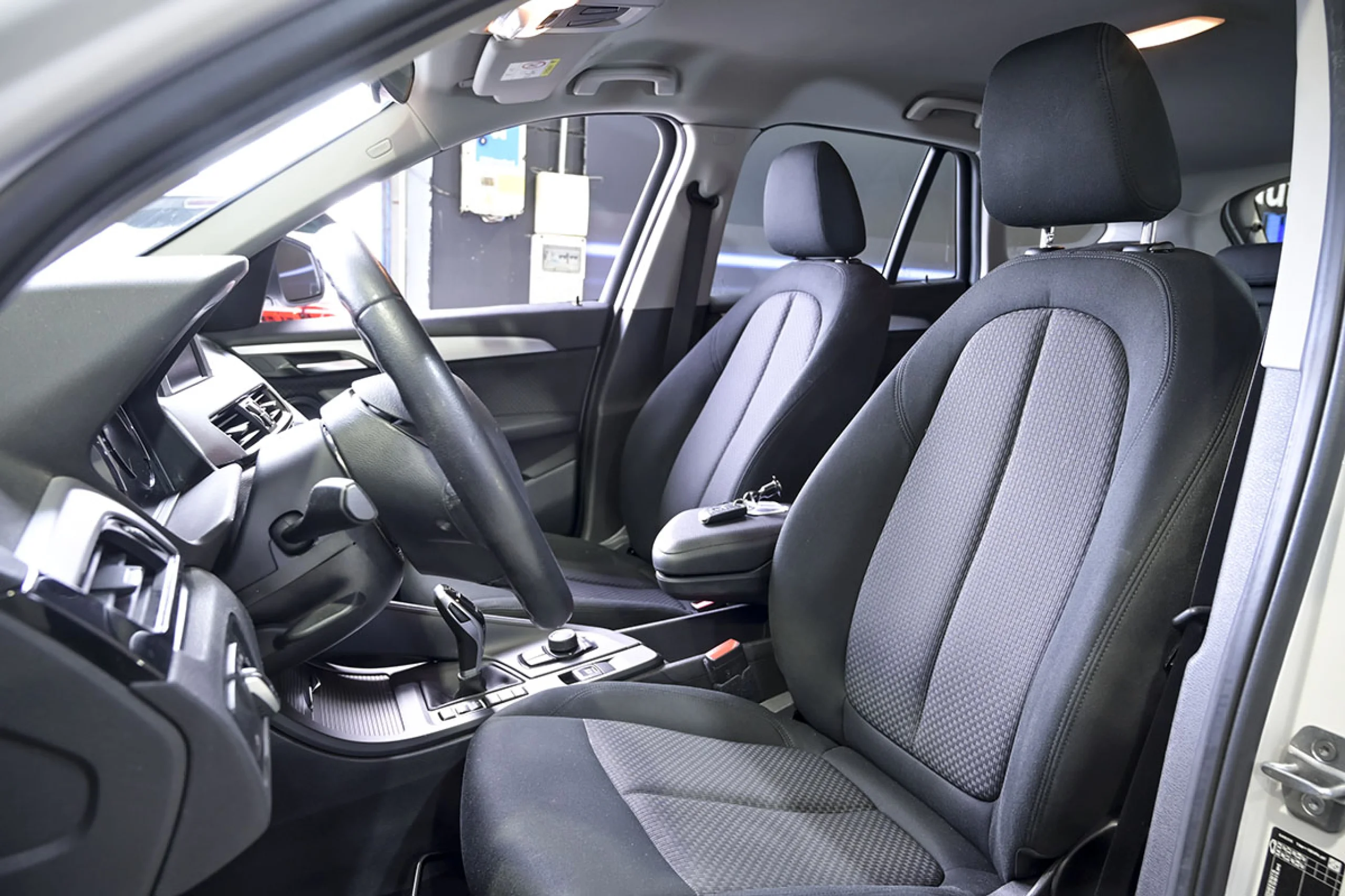 BMW X1 sDrive16d - Foto 24