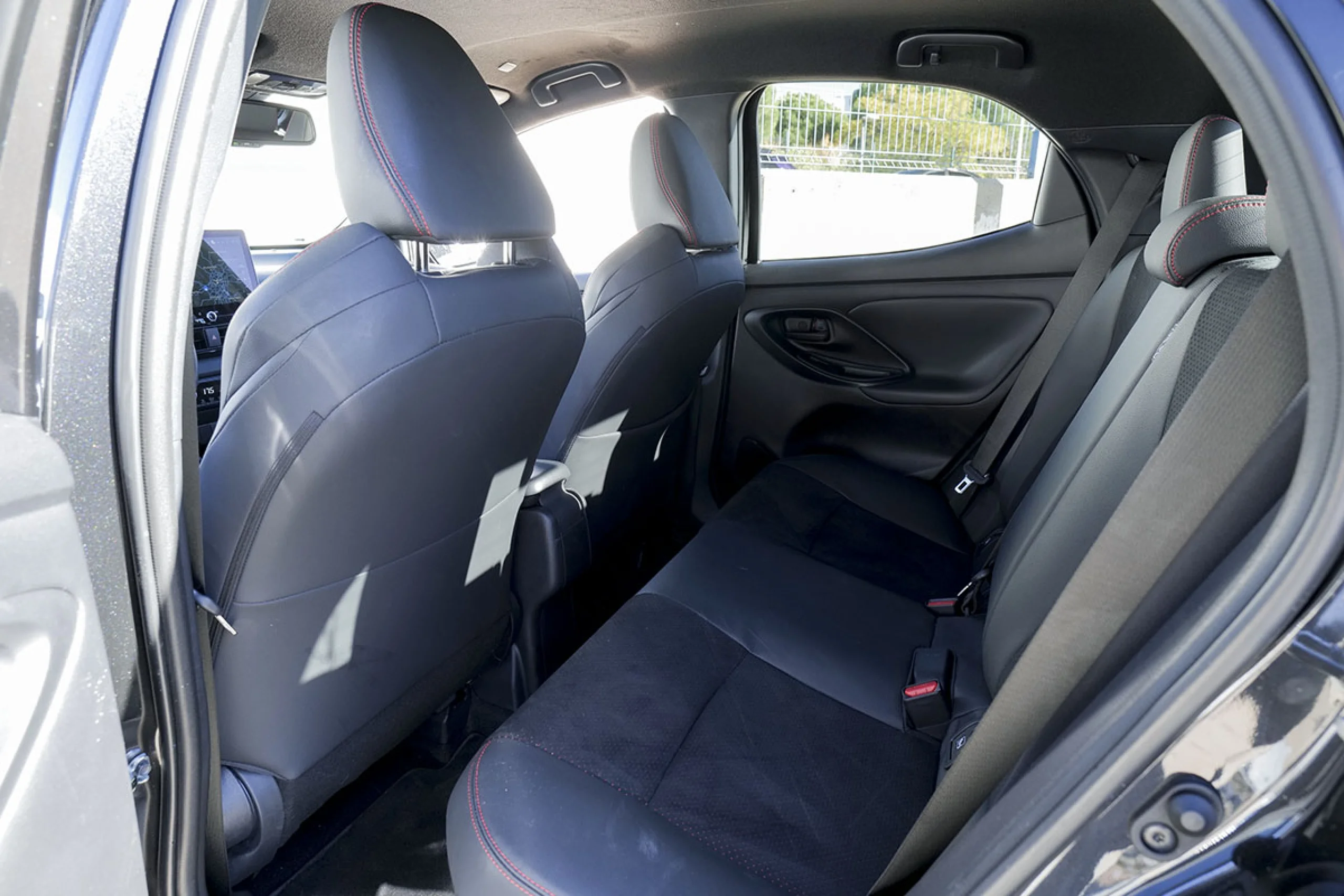 Toyota Yaris 202 - Foto 14