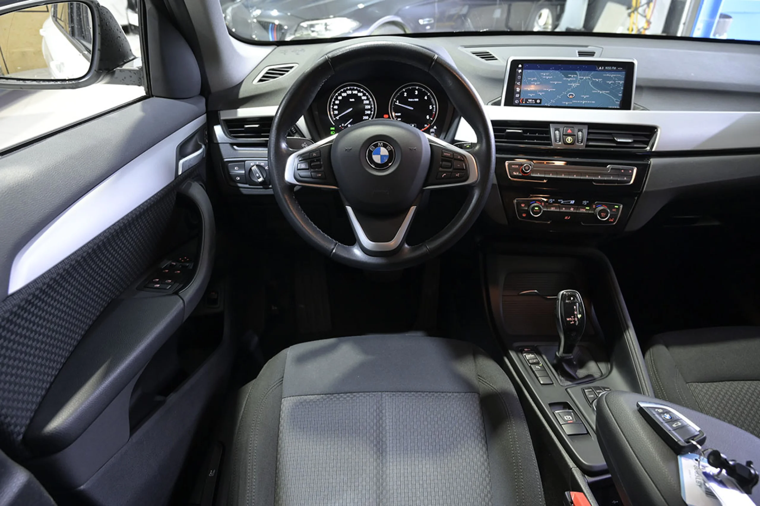 BMW X1 sDrive18dA Business - Foto 35
