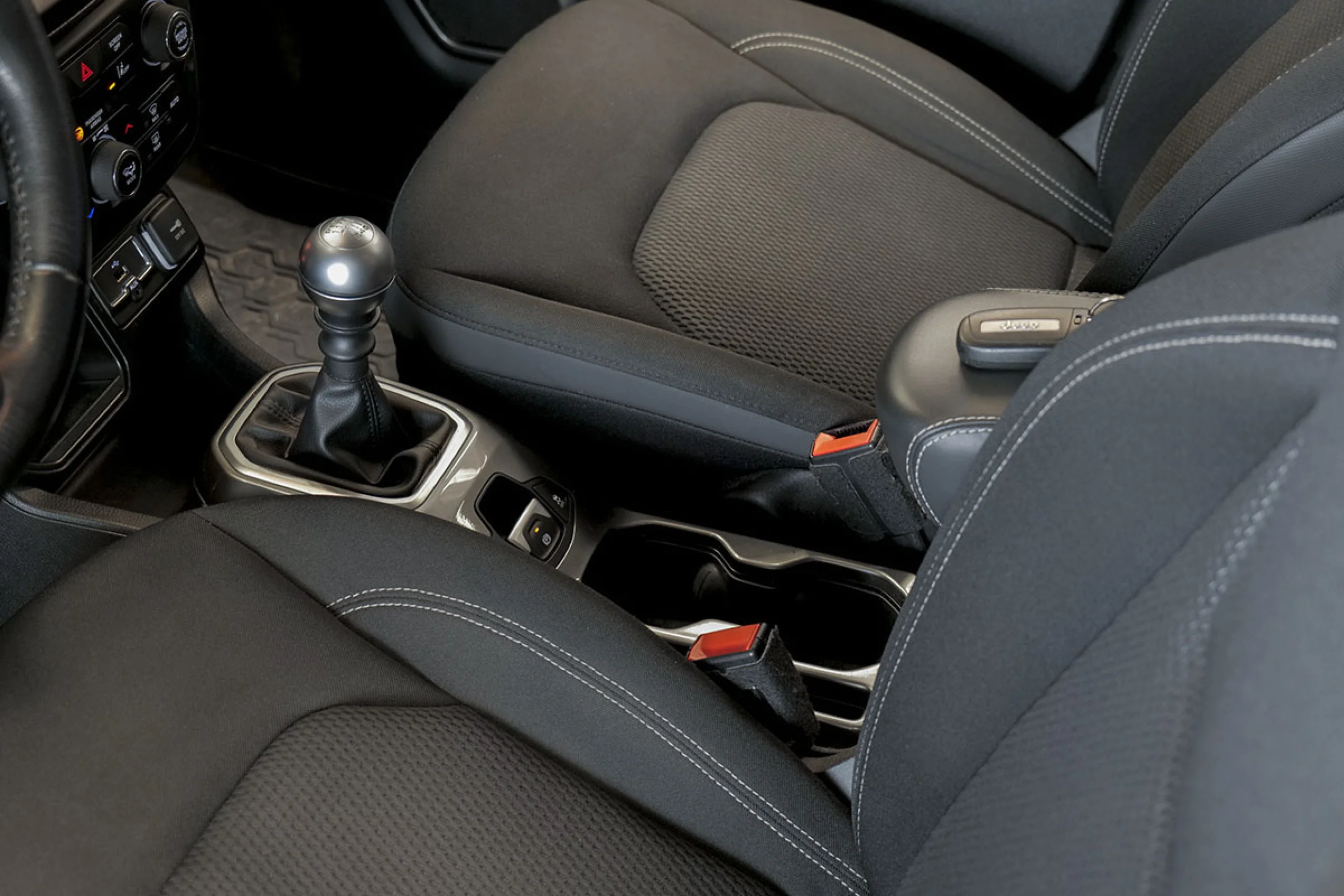 Jeep Renegade Limited 1.0G 88kW 120CV 4x2 - Foto 32